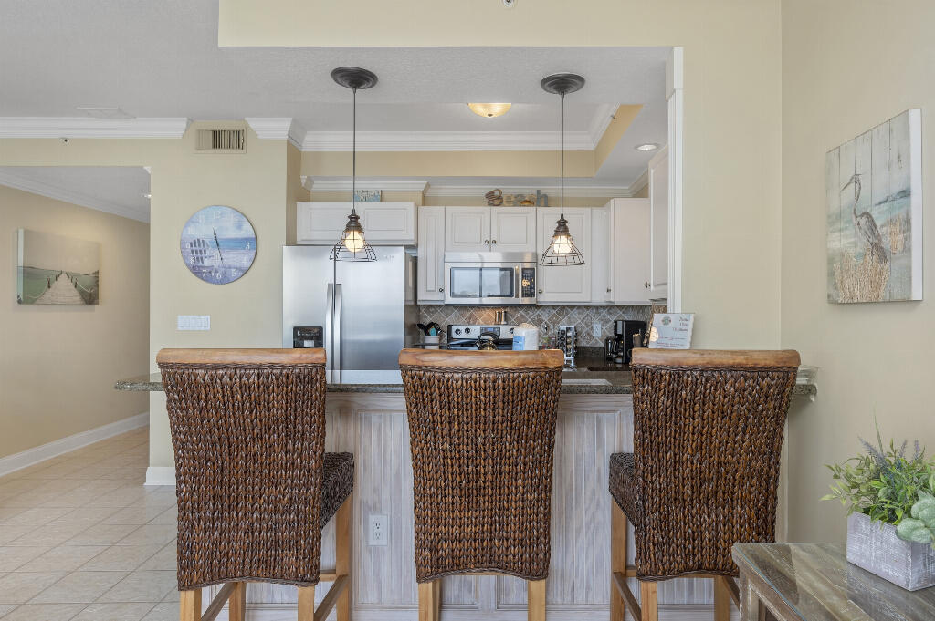 DESTIN WEST BEACH & BAY RESORT-GULFSIDE - Residential