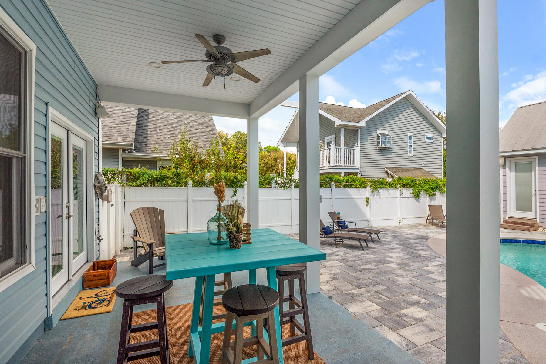 CRYSTAL BEACH - Residential