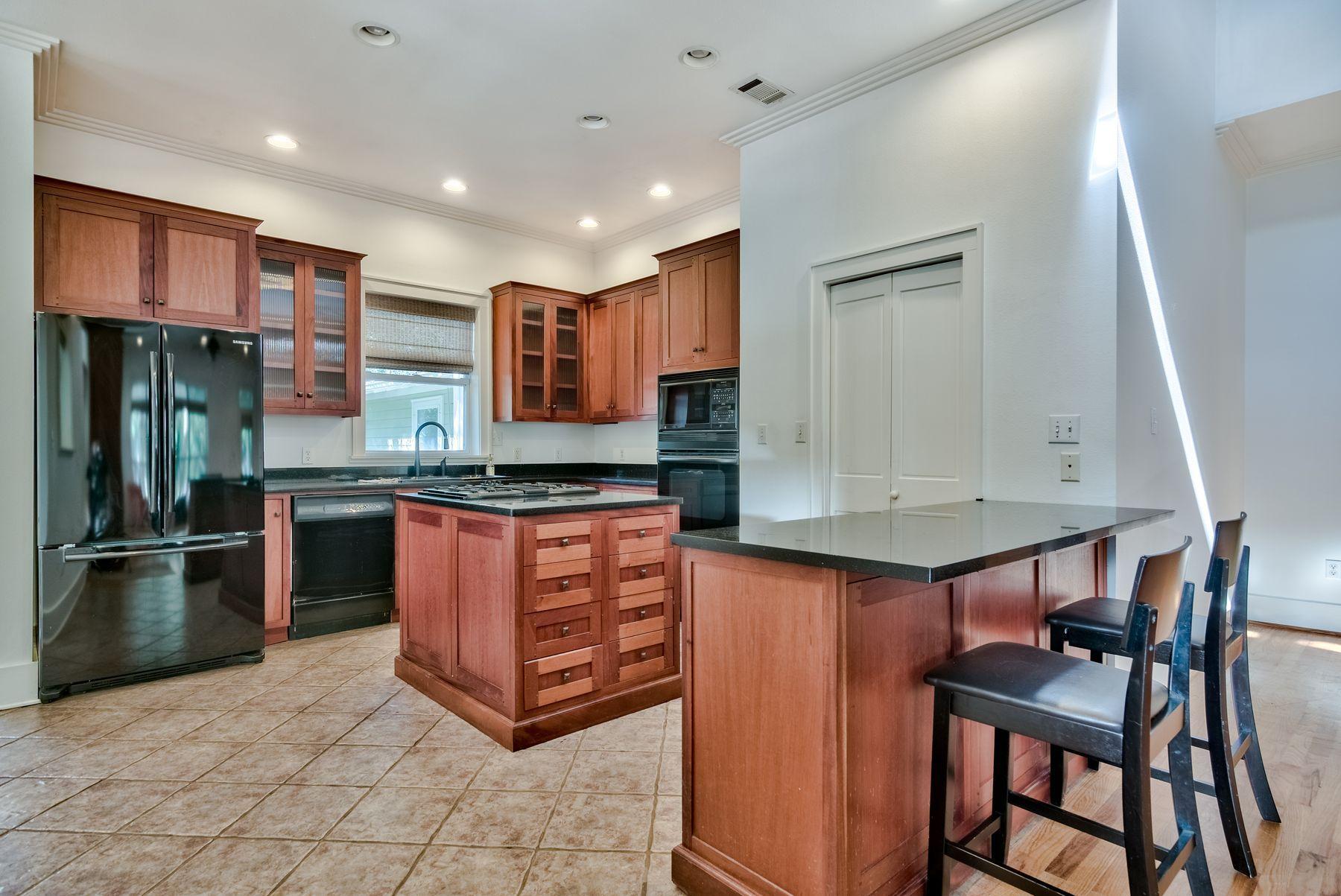 GRAYTON BEACH - Residential