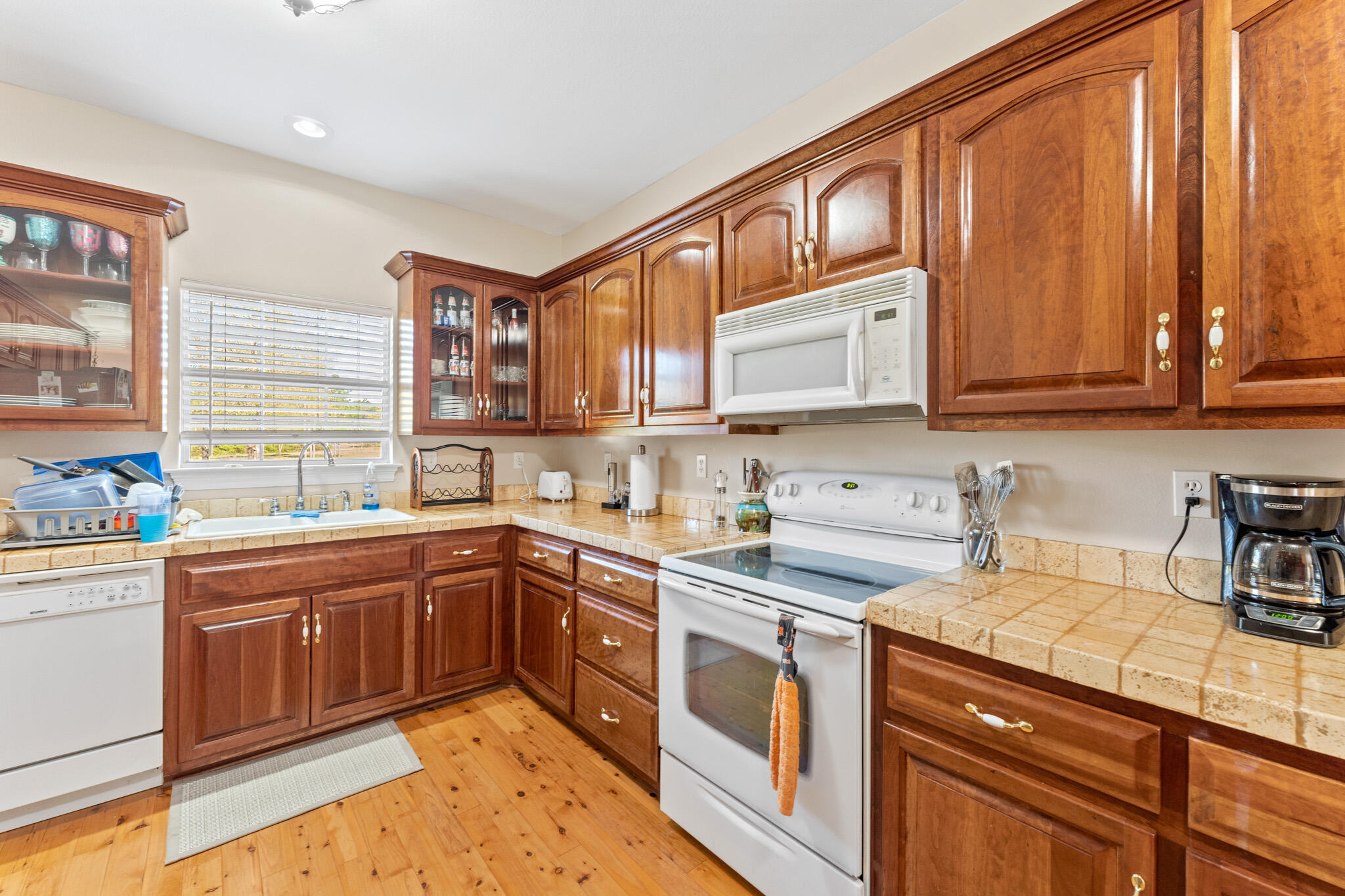 NORTH SUPERGROUP (221000.00) - Residential