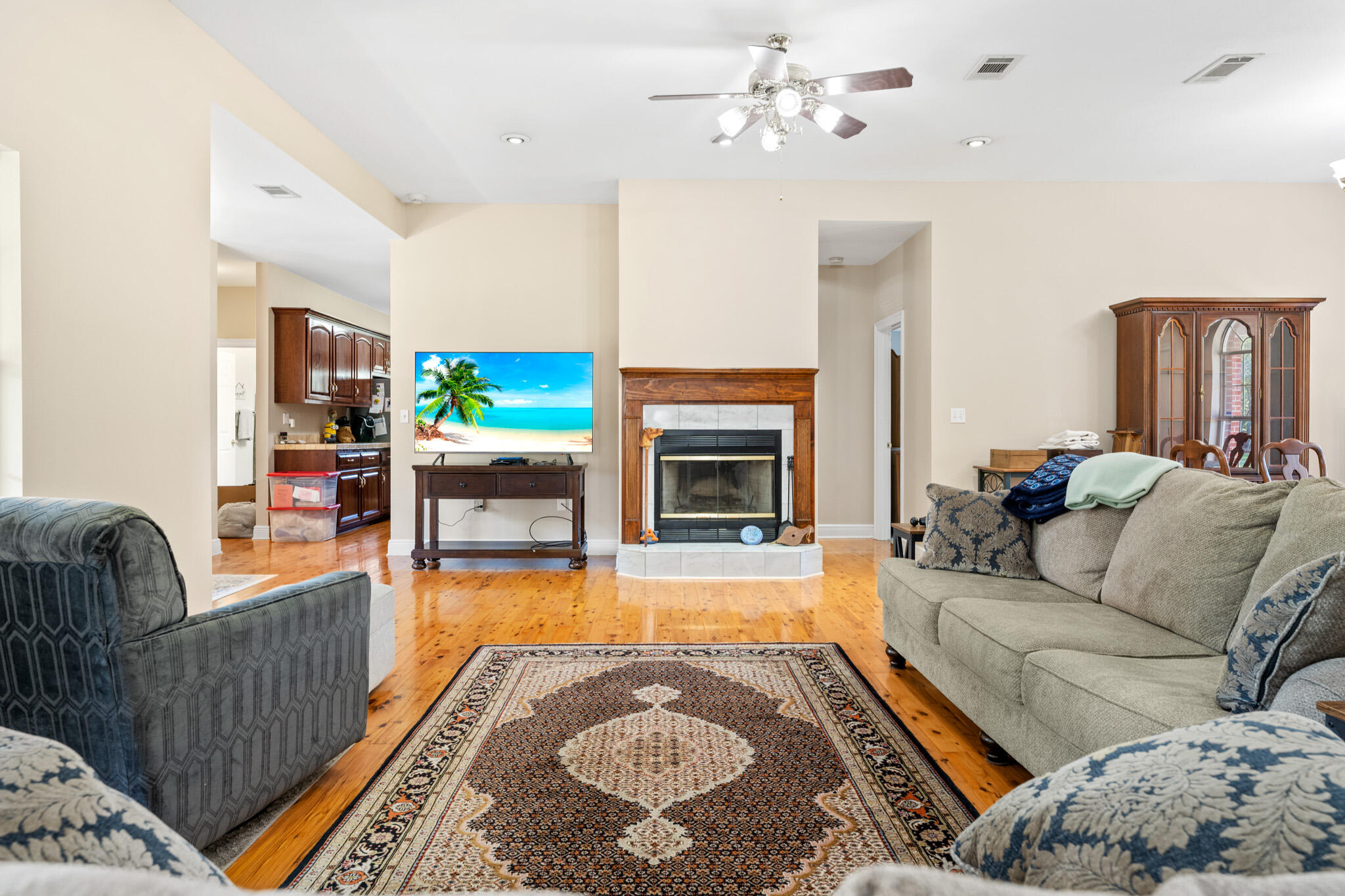 NORTH SUPERGROUP (221000.00) - Residential