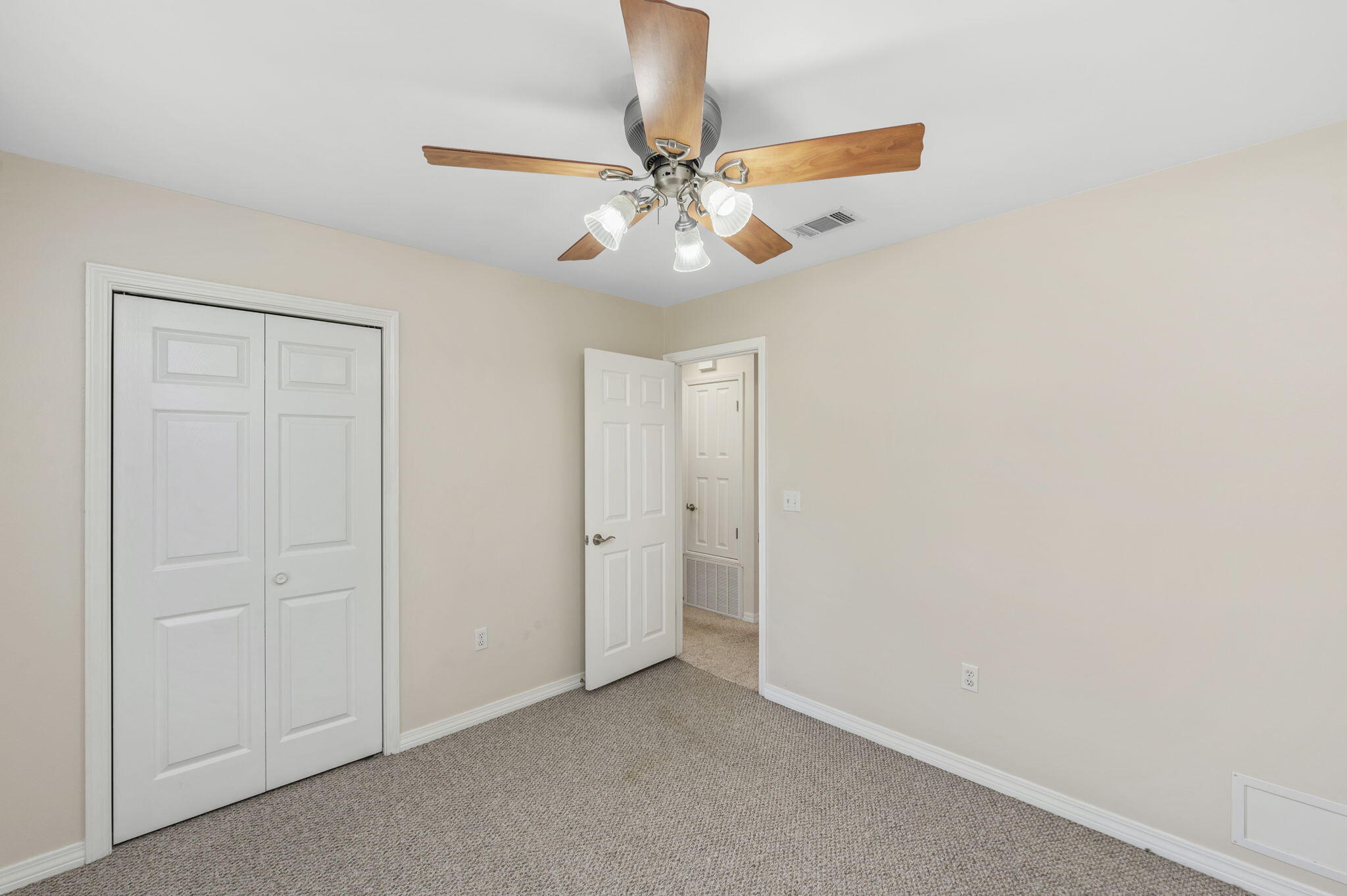 PARKWOOD PLACE AT BLUEWATER BAY - Residential Lease