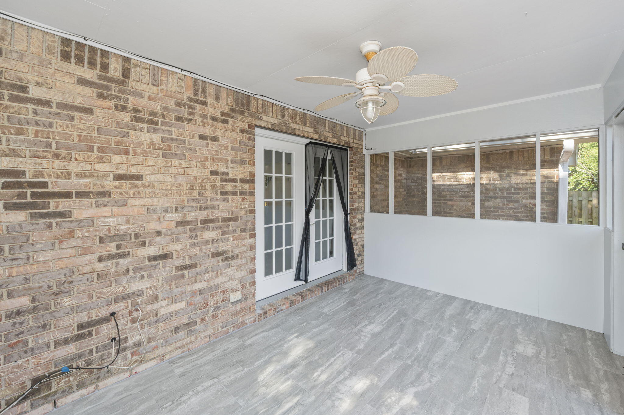 PARKWOOD PLACE AT BLUEWATER BAY - Residential Lease