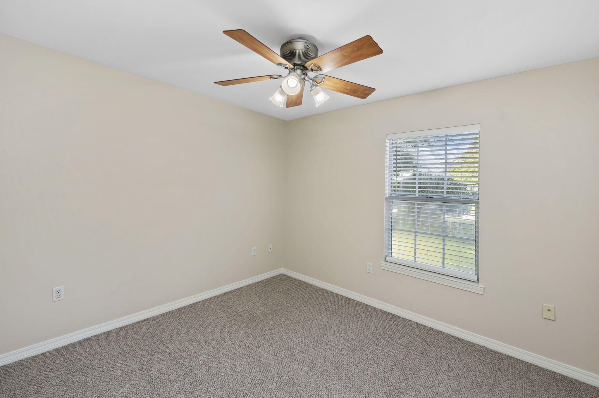 PARKWOOD PLACE AT BLUEWATER BAY - Residential Lease