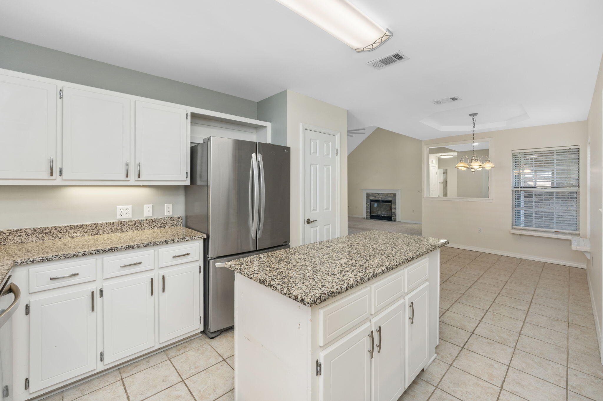 PARKWOOD PLACE AT BLUEWATER BAY - Residential Lease