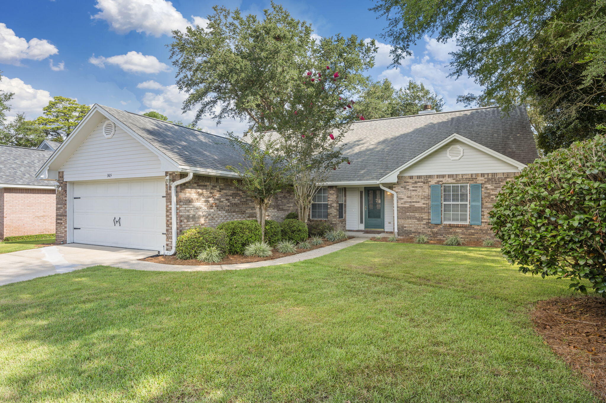 PARKWOOD PLACE AT BLUEWATER BAY - Residential Lease