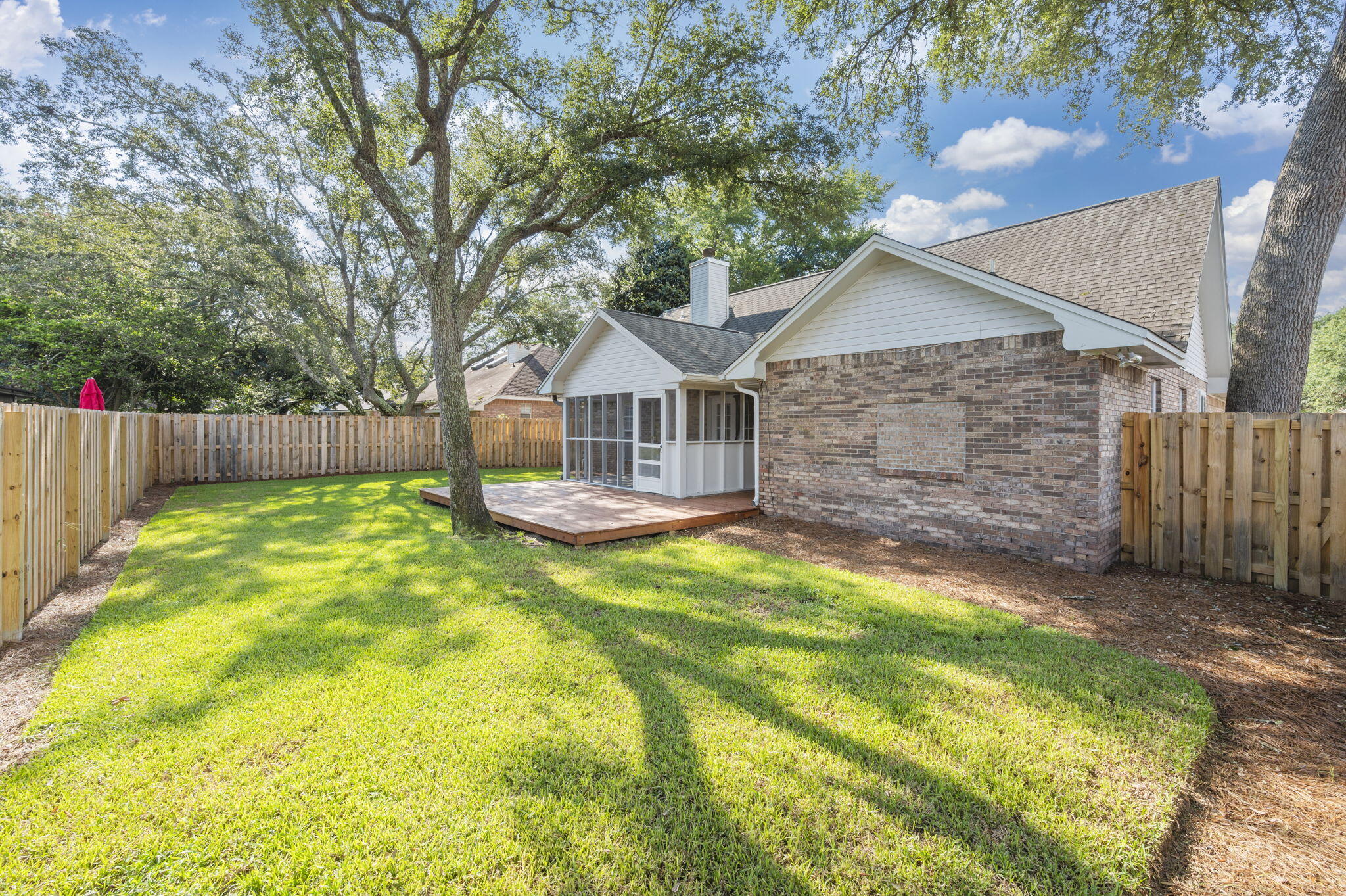 PARKWOOD PLACE AT BLUEWATER BAY - Residential Lease