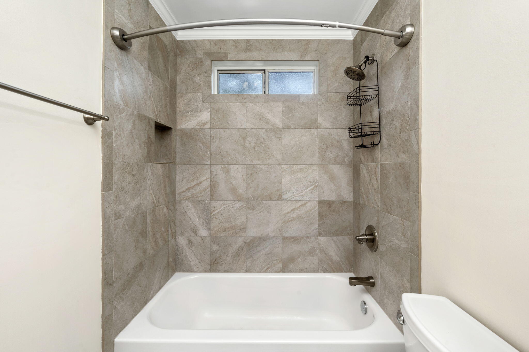 PARKWOOD PLACE AT BLUEWATER BAY - Residential Lease