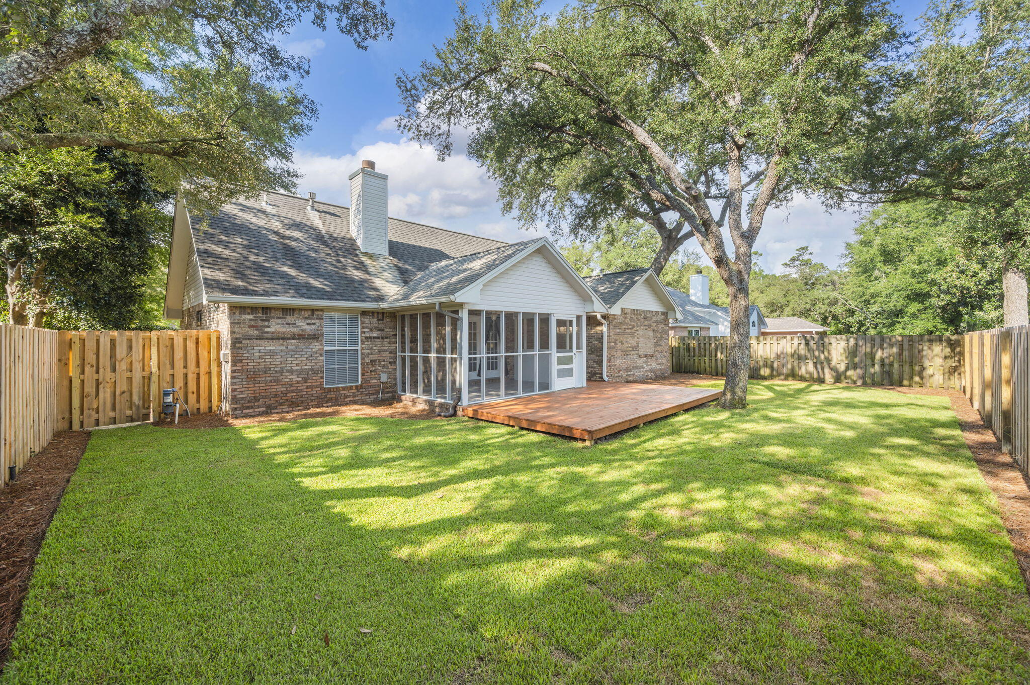 PARKWOOD PLACE AT BLUEWATER BAY - Residential Lease