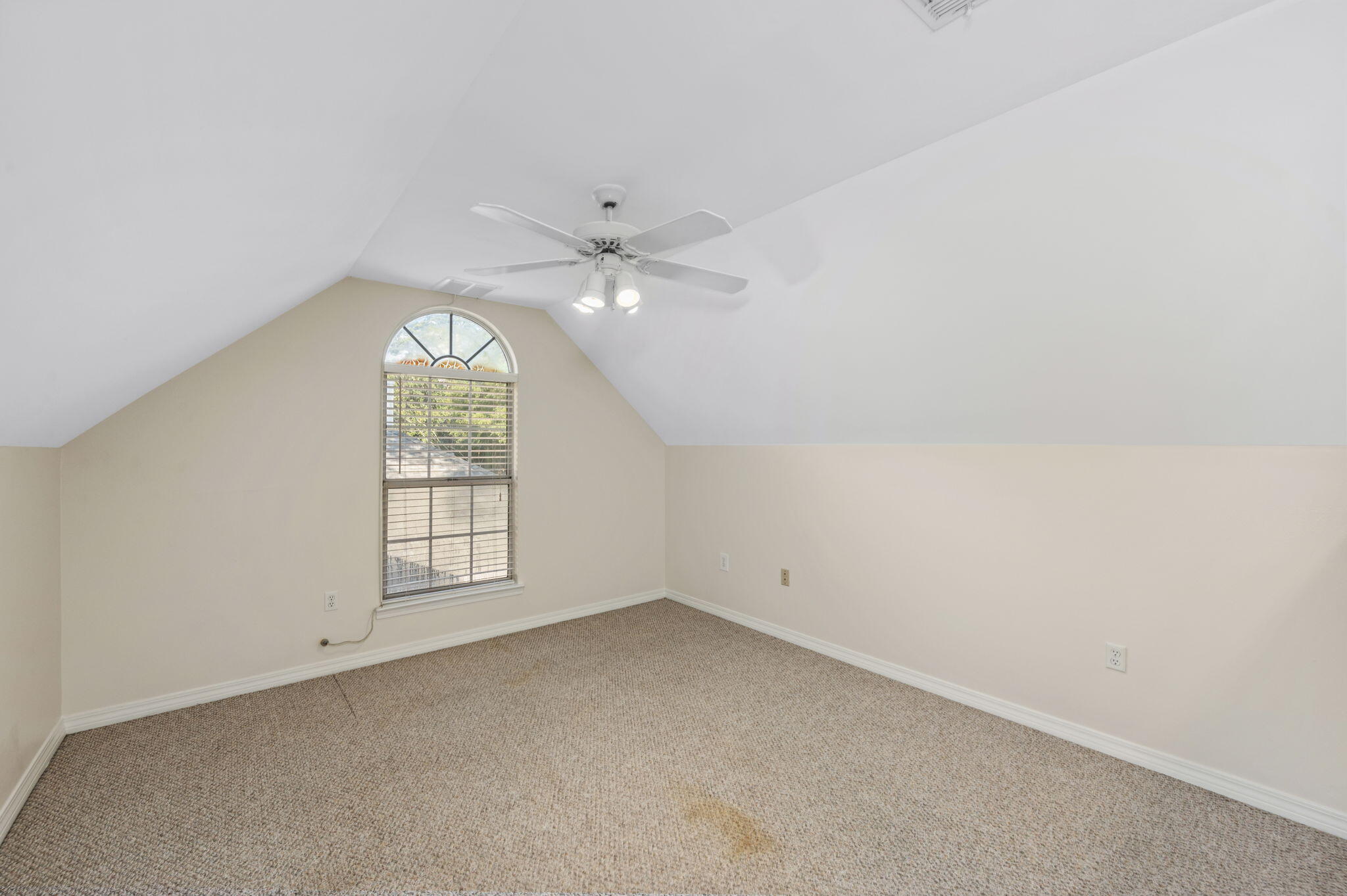 PARKWOOD PLACE AT BLUEWATER BAY - Residential Lease