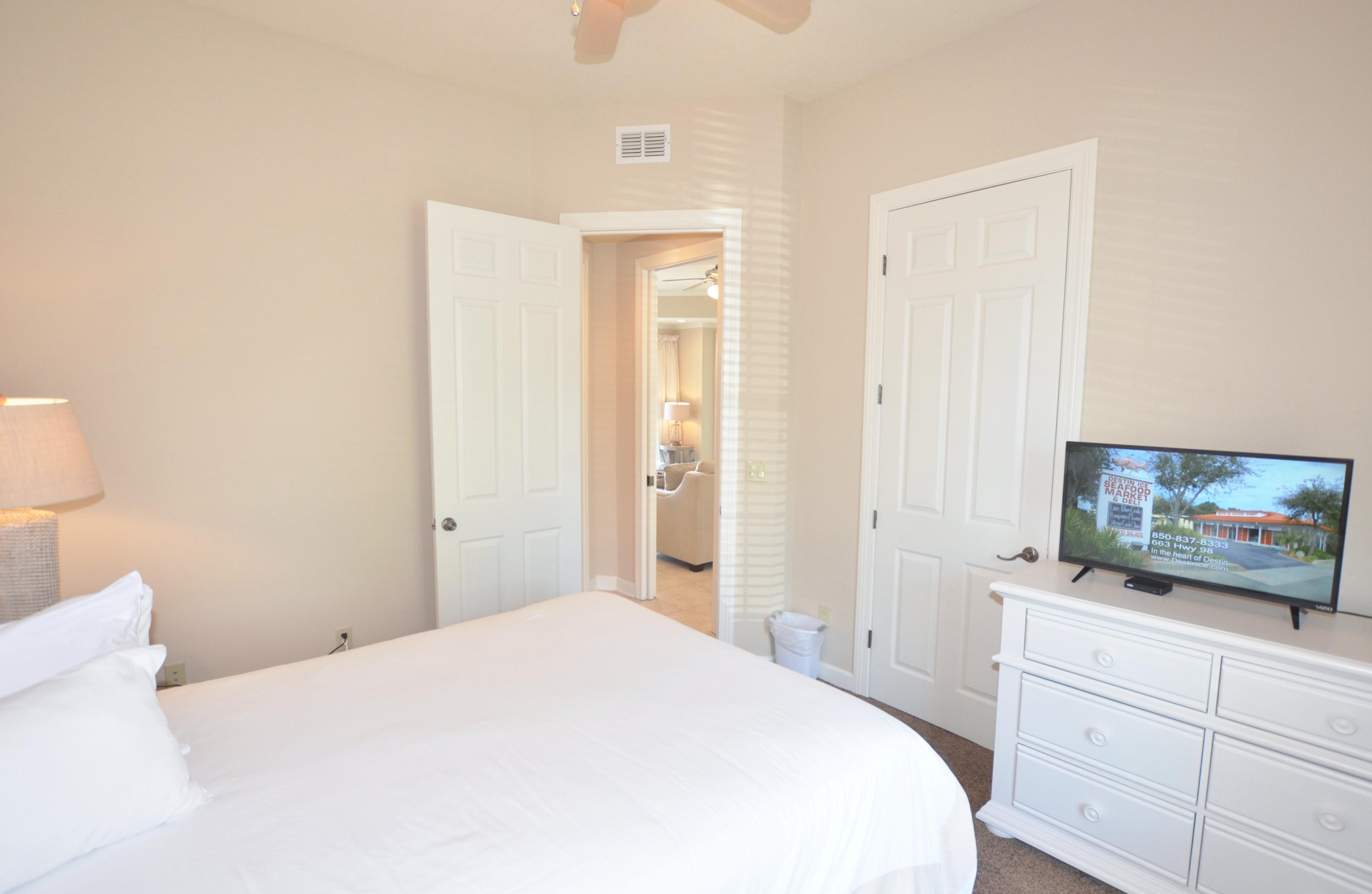 CRYSTAL COVE - Residential Lease