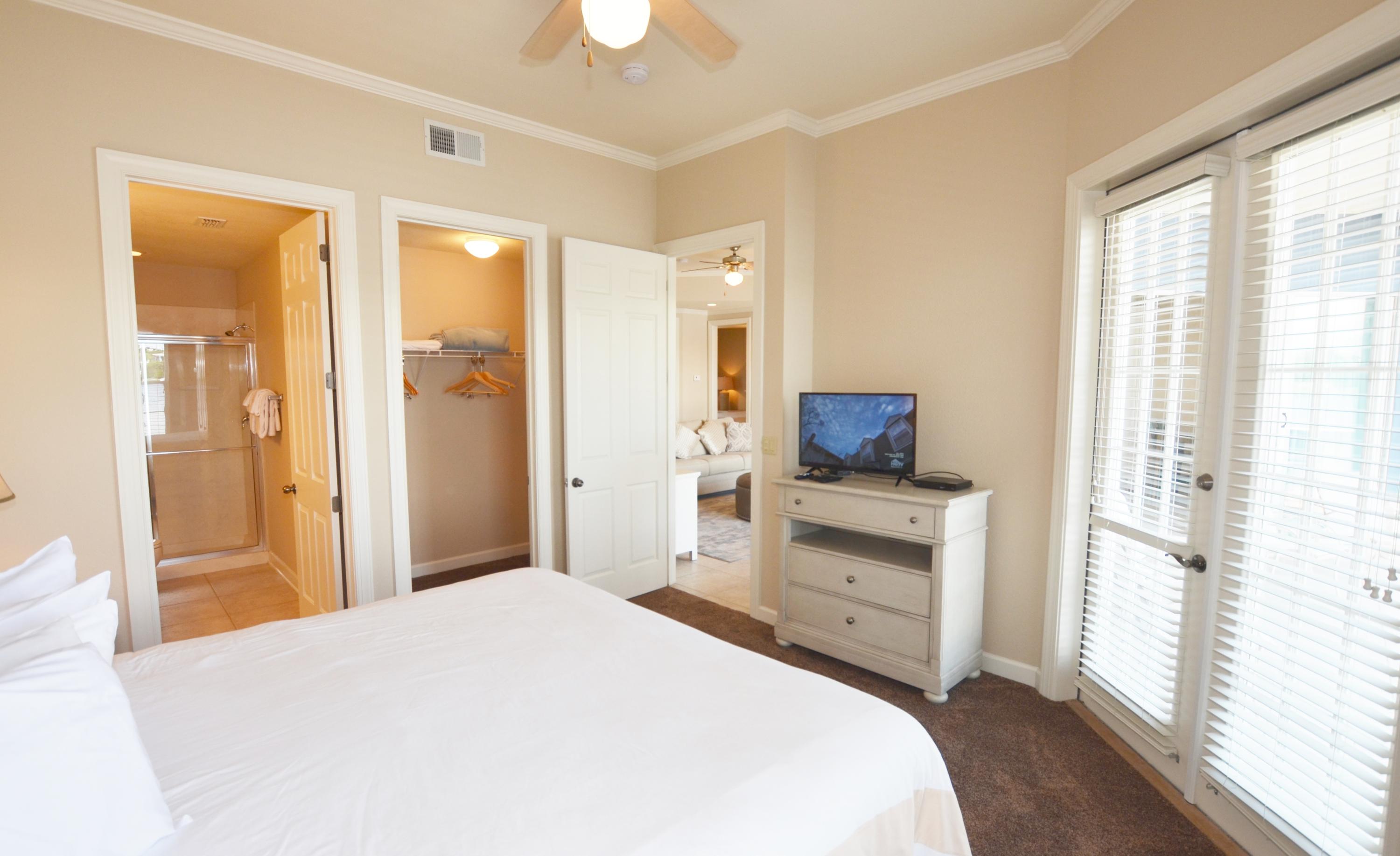 CRYSTAL COVE - Residential Lease