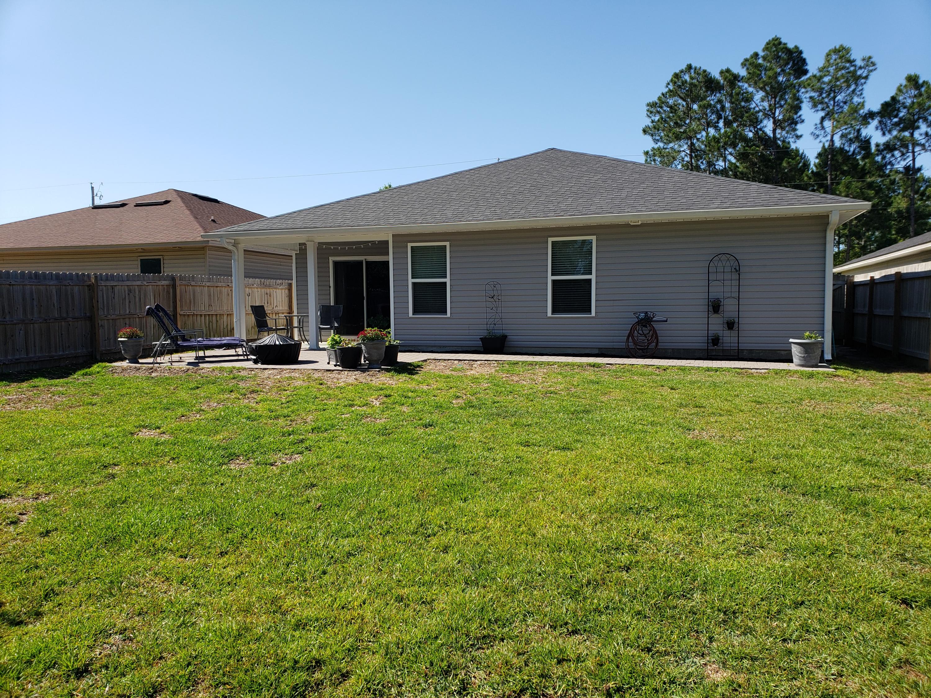 NAVARRE S/D 2ND ADDN - Residential