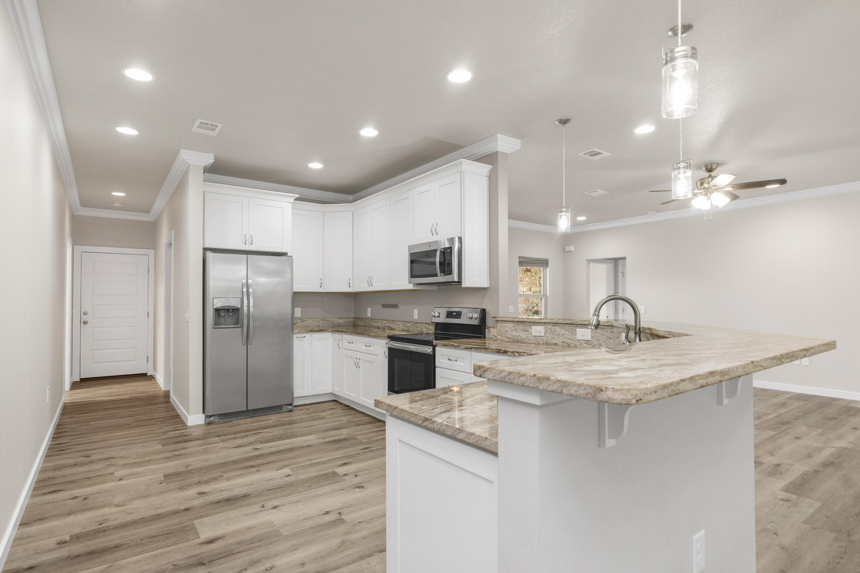 LAKE ARTHUR ESTATES - Residential