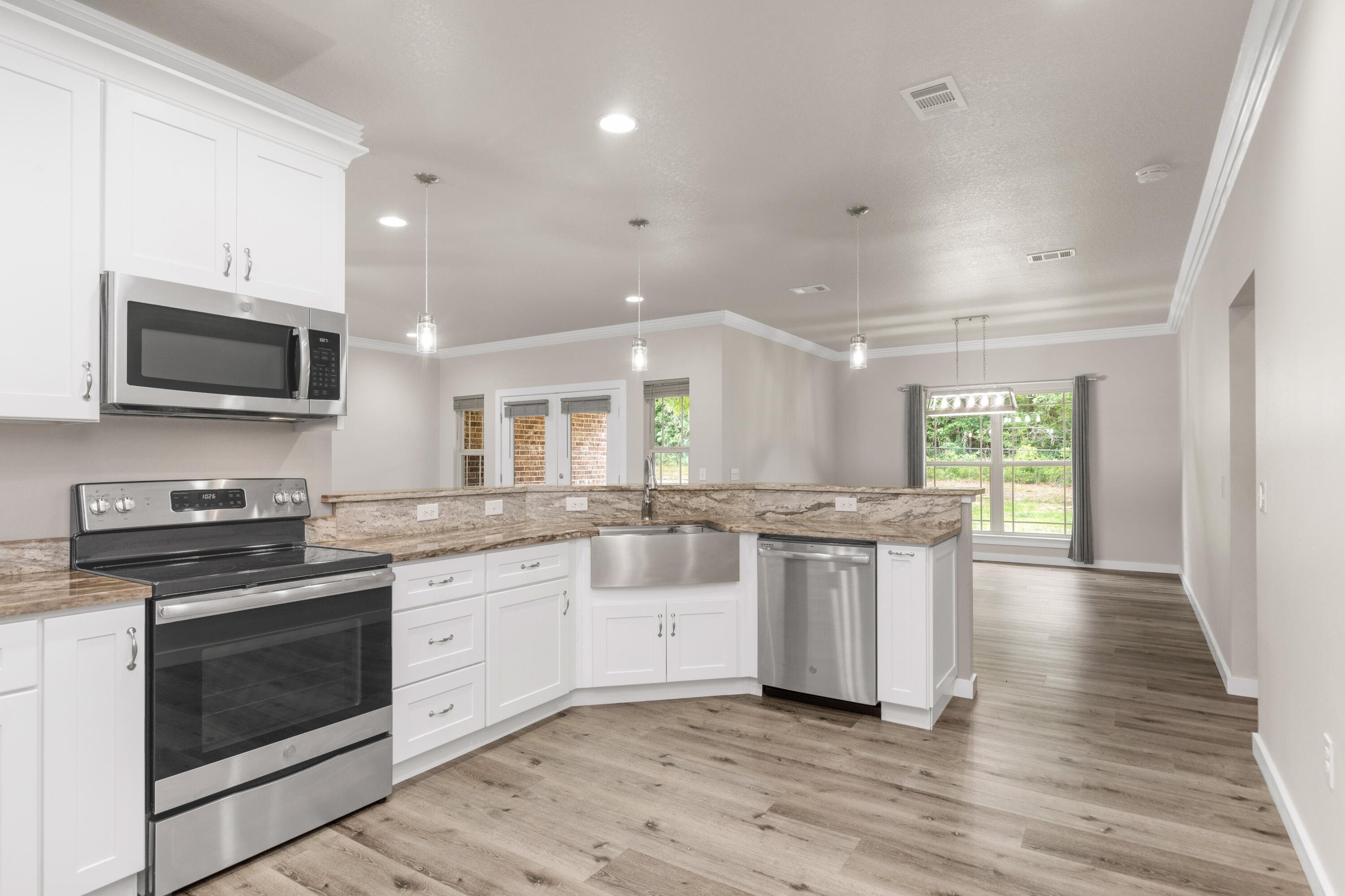 LAKE ARTHUR ESTATES - Residential