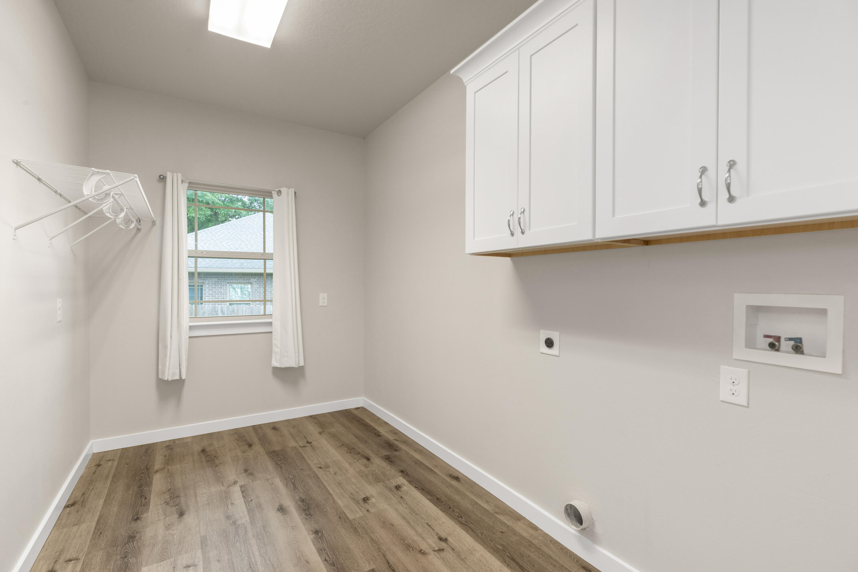 LAKE ARTHUR ESTATES - Residential