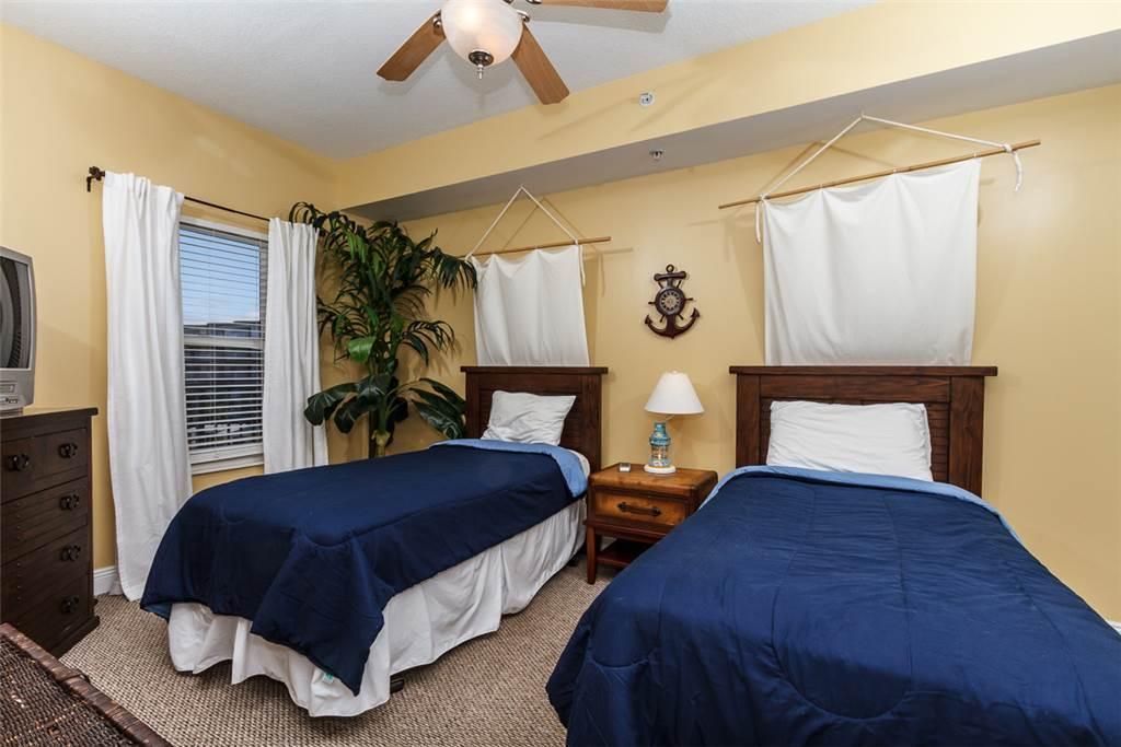 SUMMER PLACE CONDO - Residential