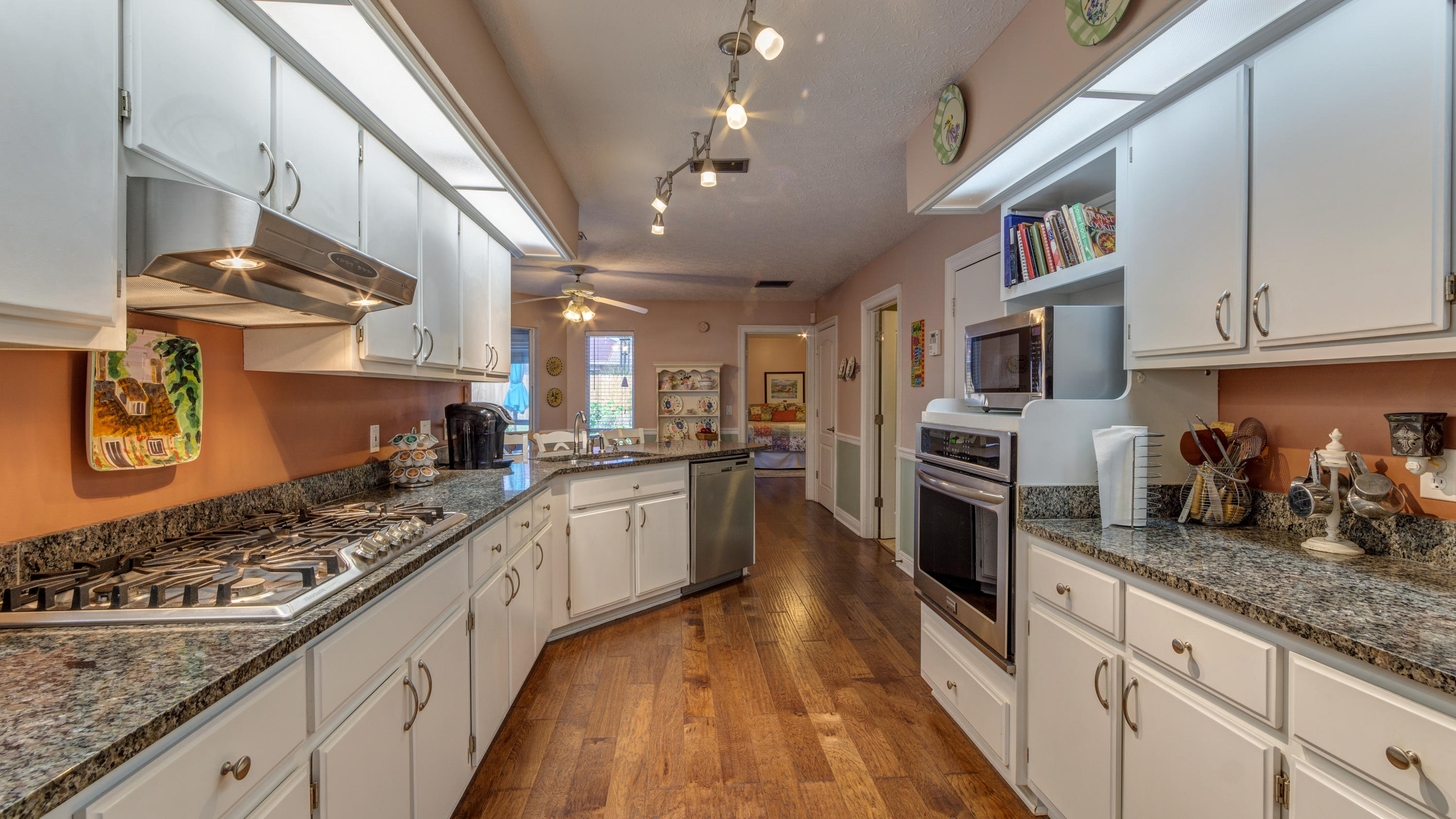 NORTHSHORE ADDN PH 1 - Residential