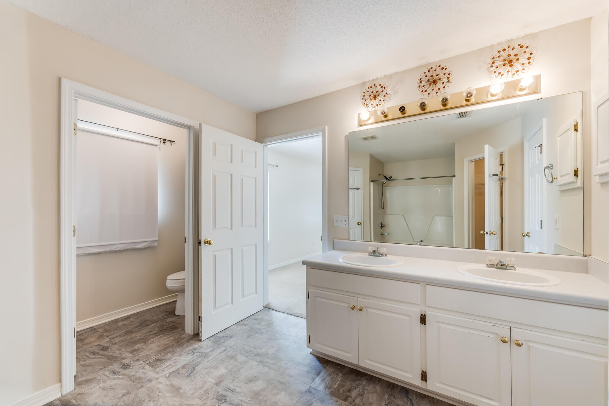 FOXWOOD ADDITION S/D - Residential