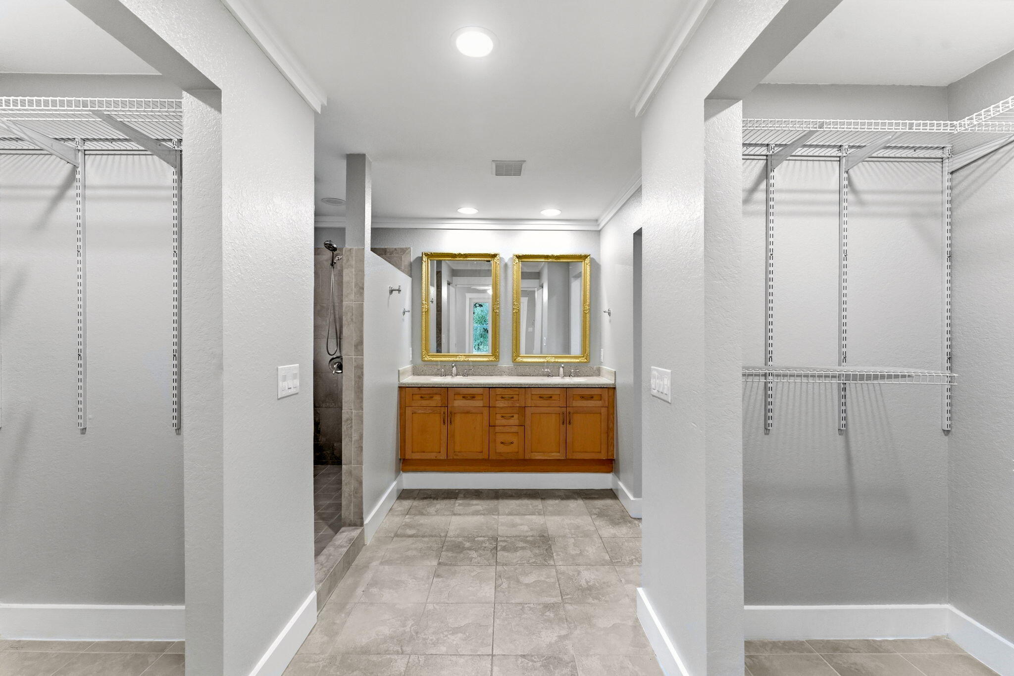 BAY MAGNOLIA - Residential Lease