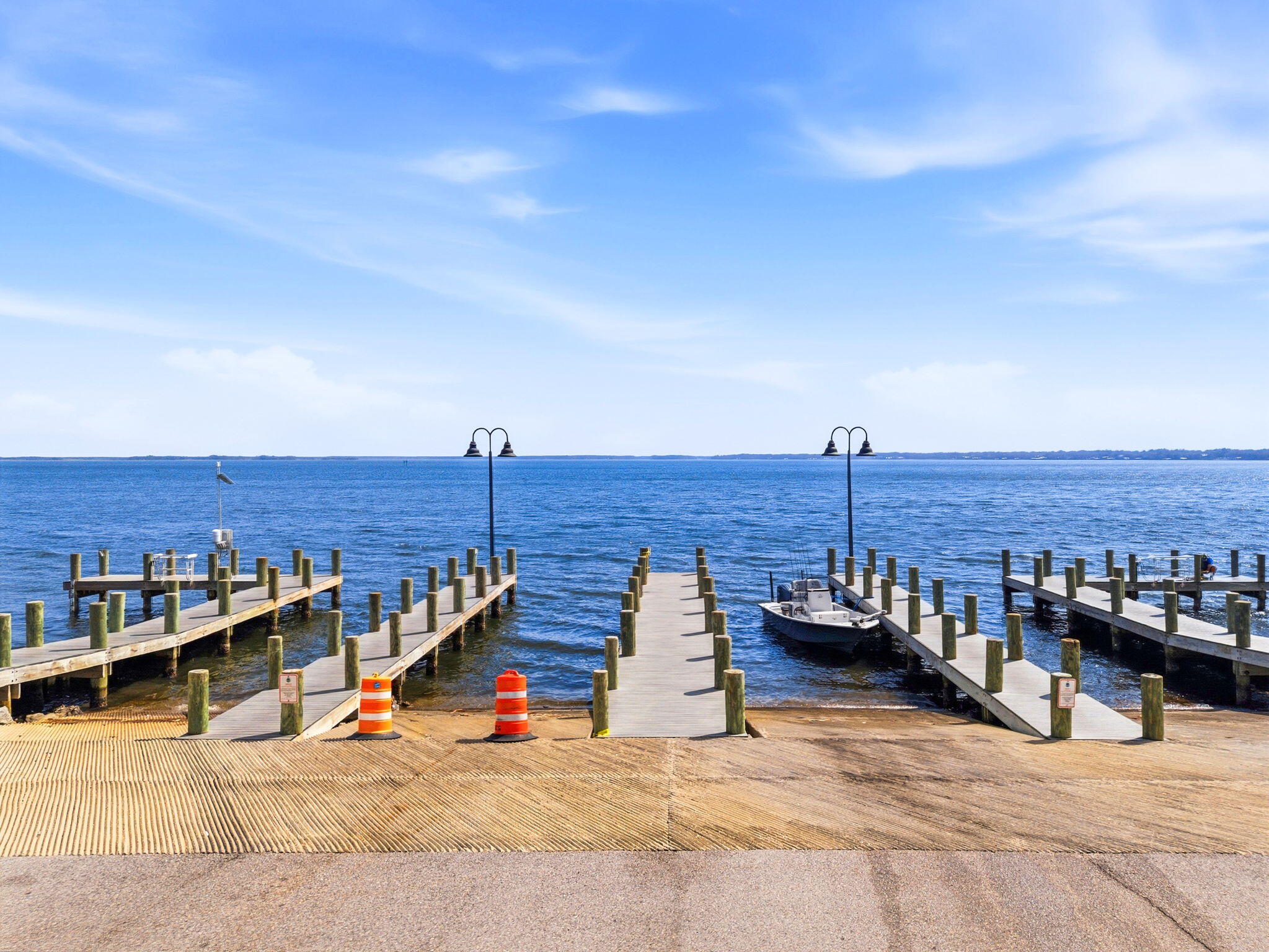 BAY MAGNOLIA - Residential Lease