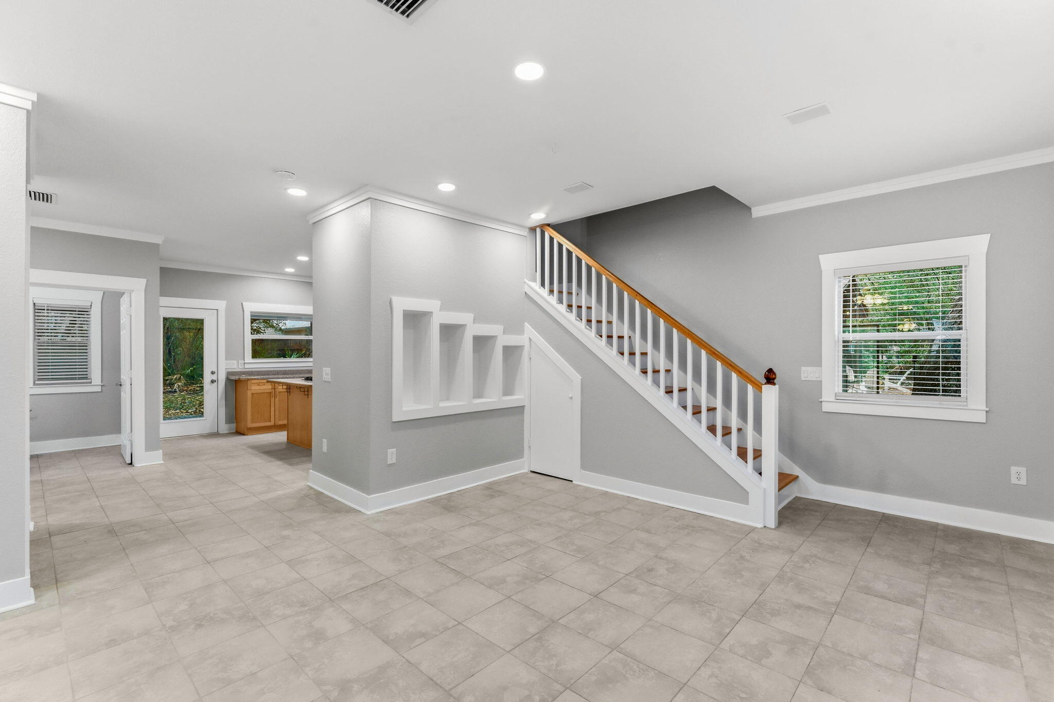 BAY MAGNOLIA - Residential Lease