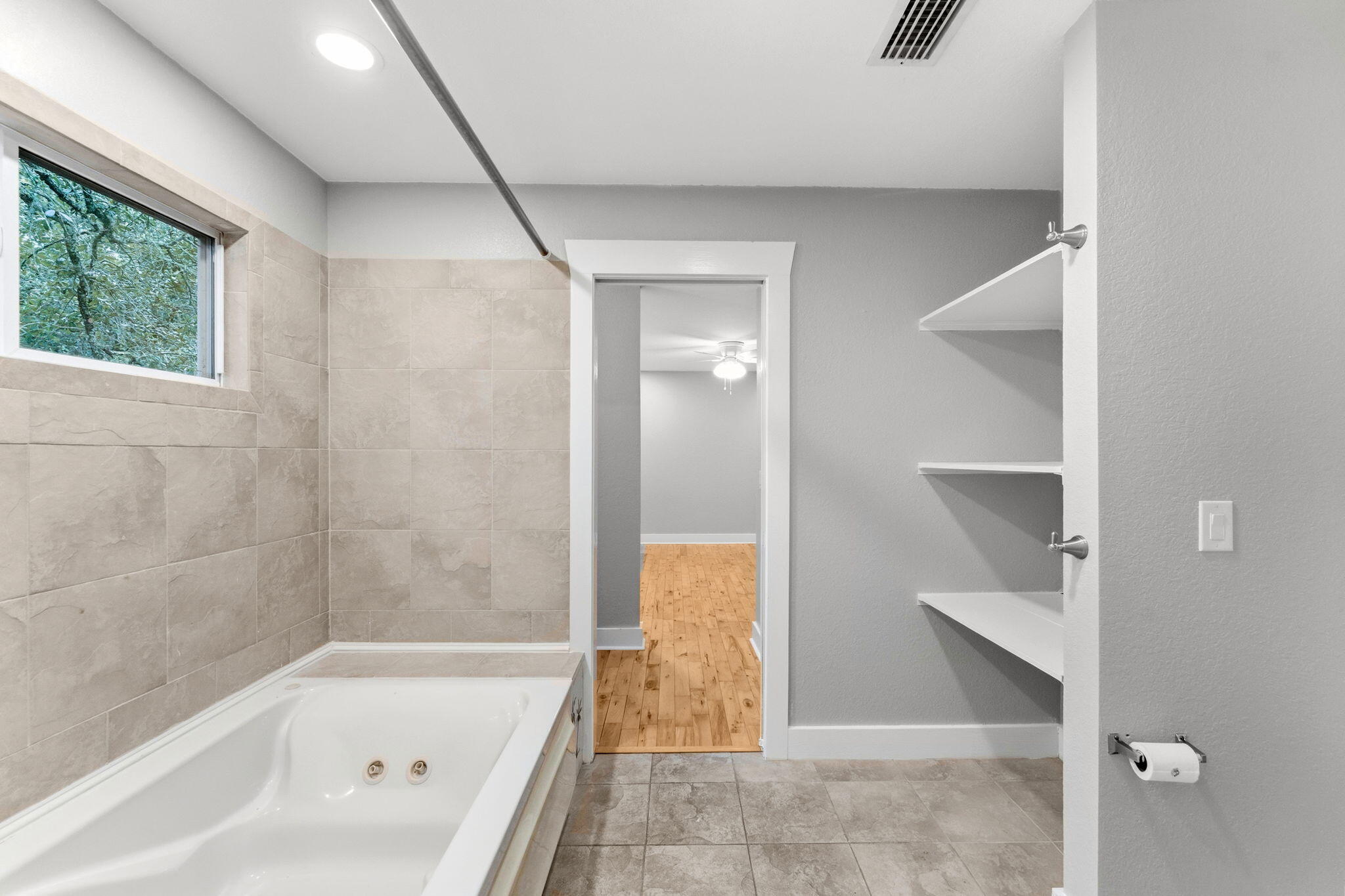 BAY MAGNOLIA - Residential Lease