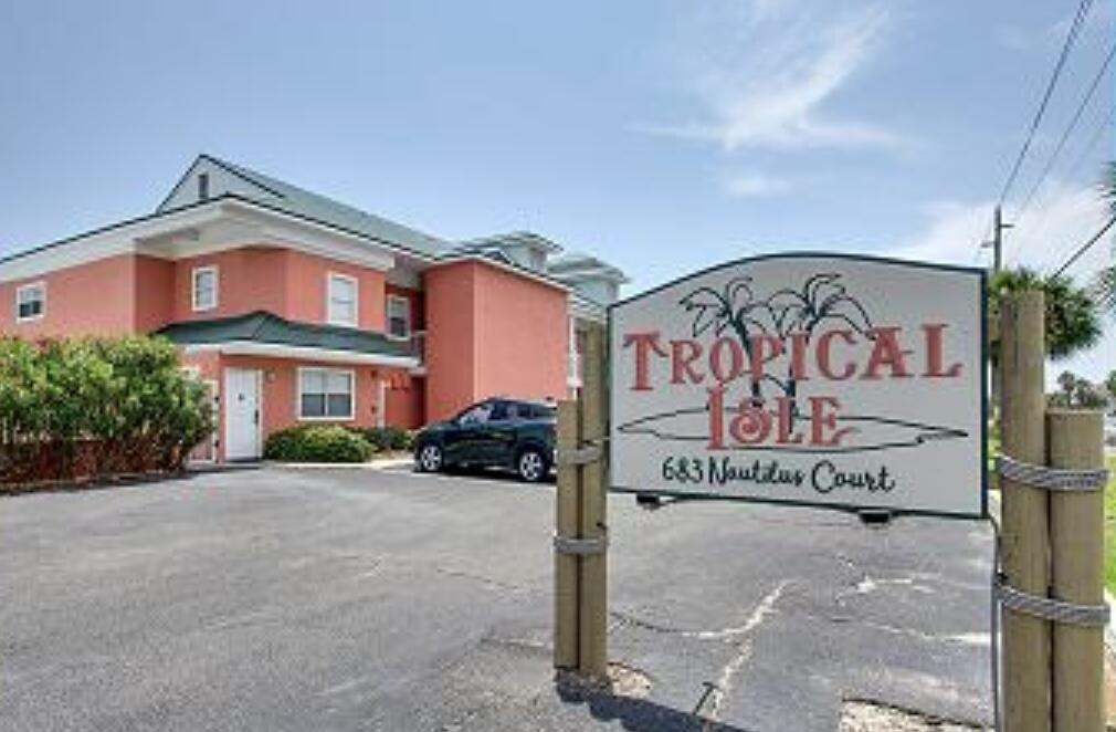 TROPICAL ISLE CONDO - Residential