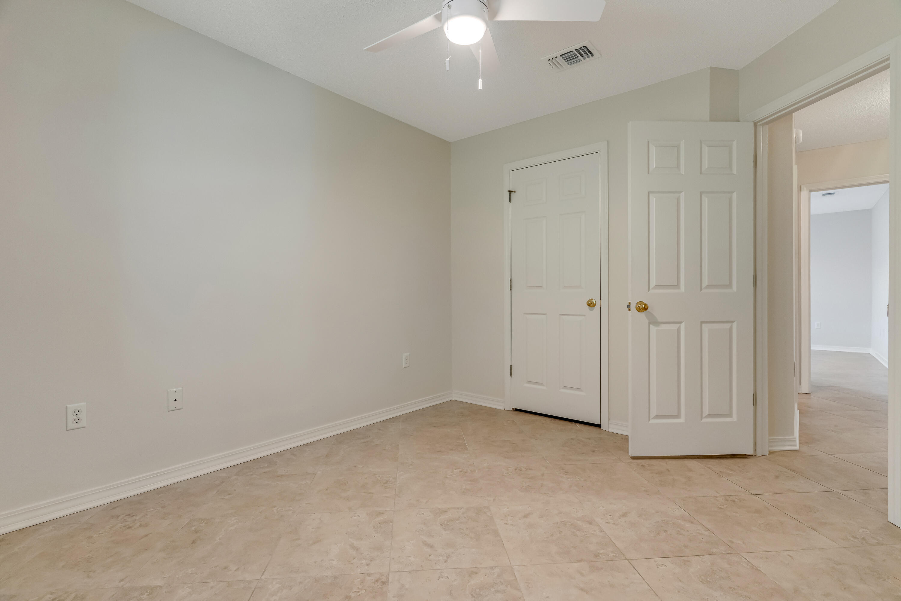 MARAVILLA COTTAGES - Residential Lease