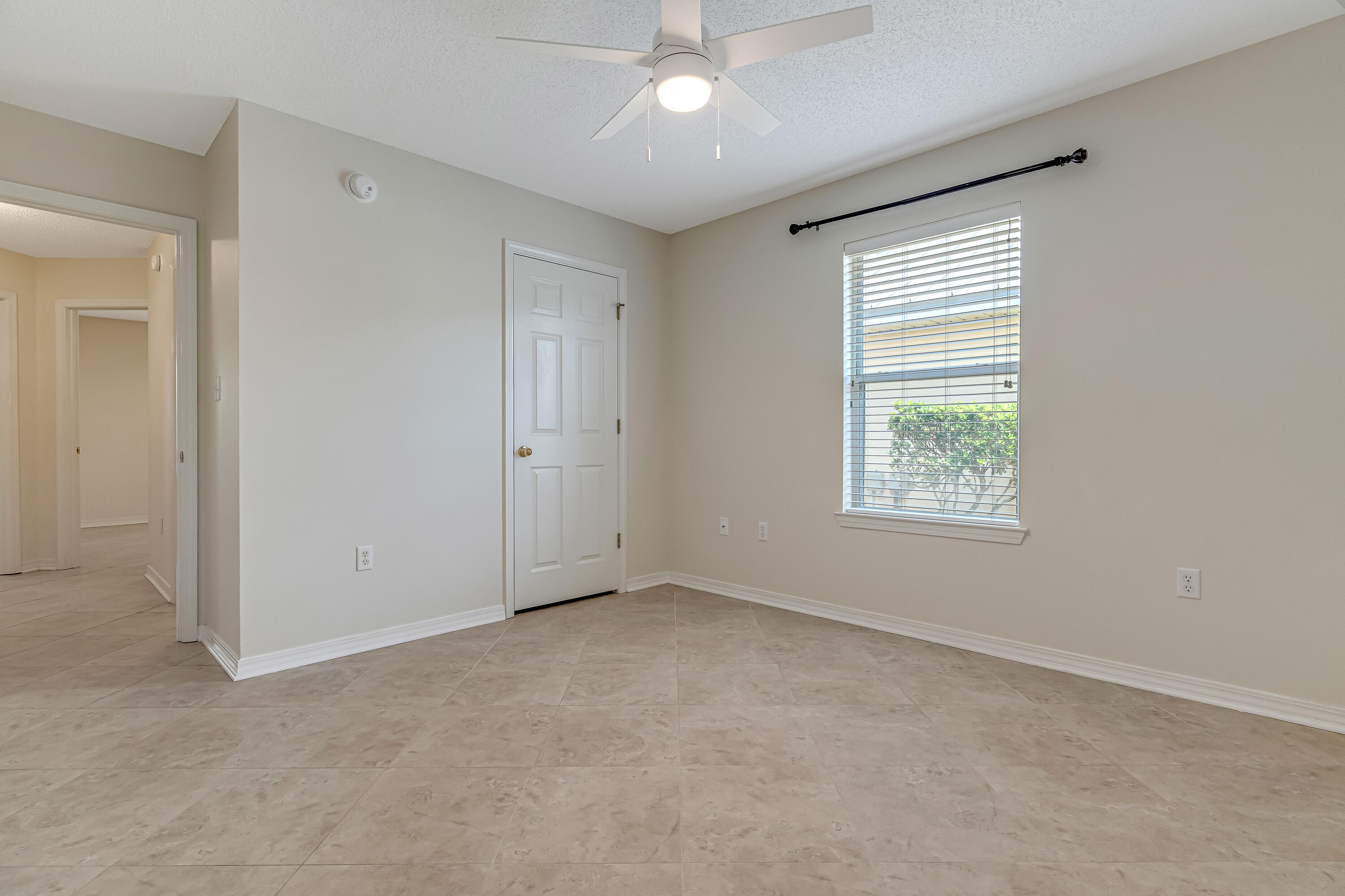 MARAVILLA COTTAGES - Residential Lease