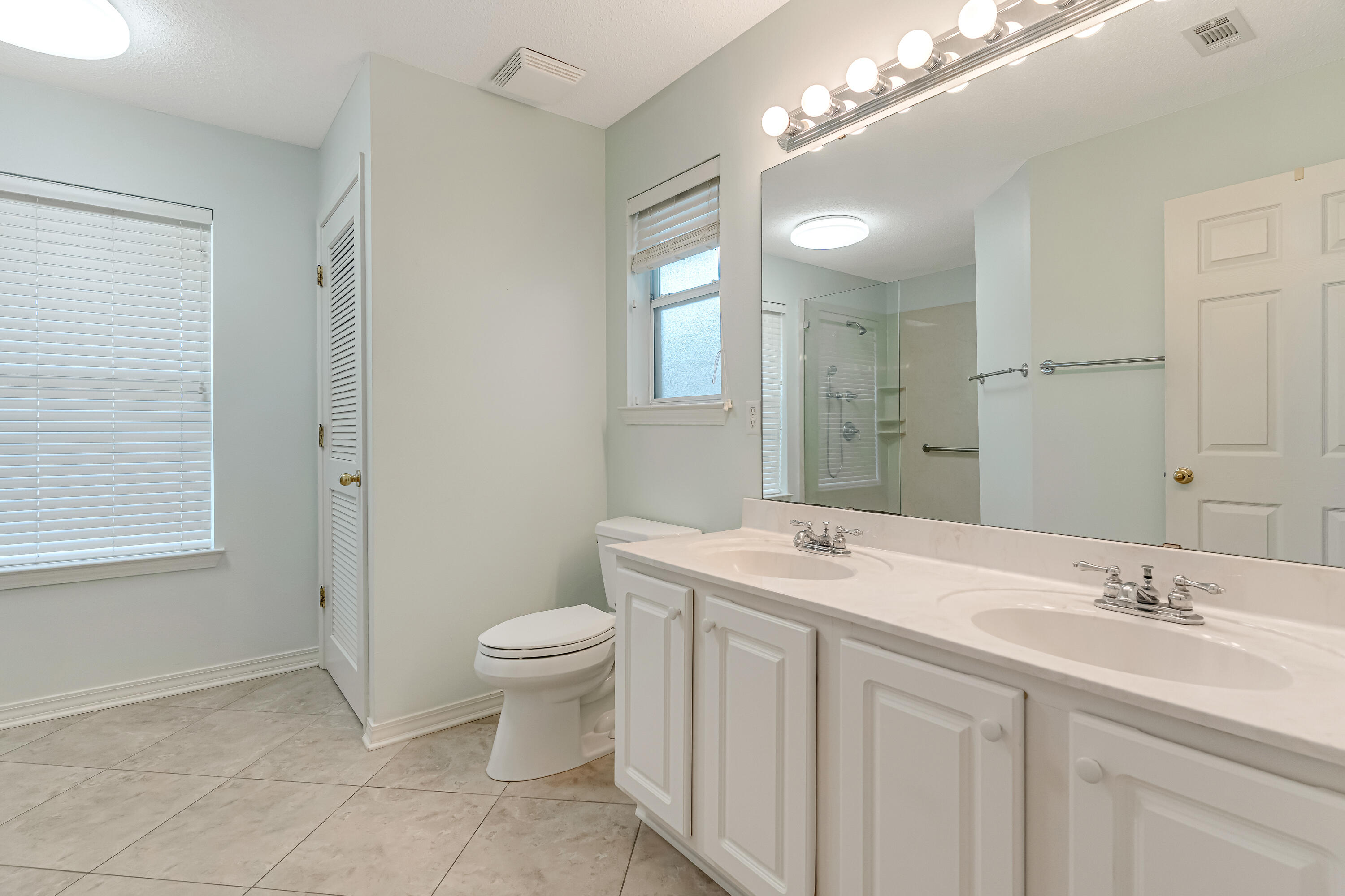 MARAVILLA COTTAGES - Residential Lease
