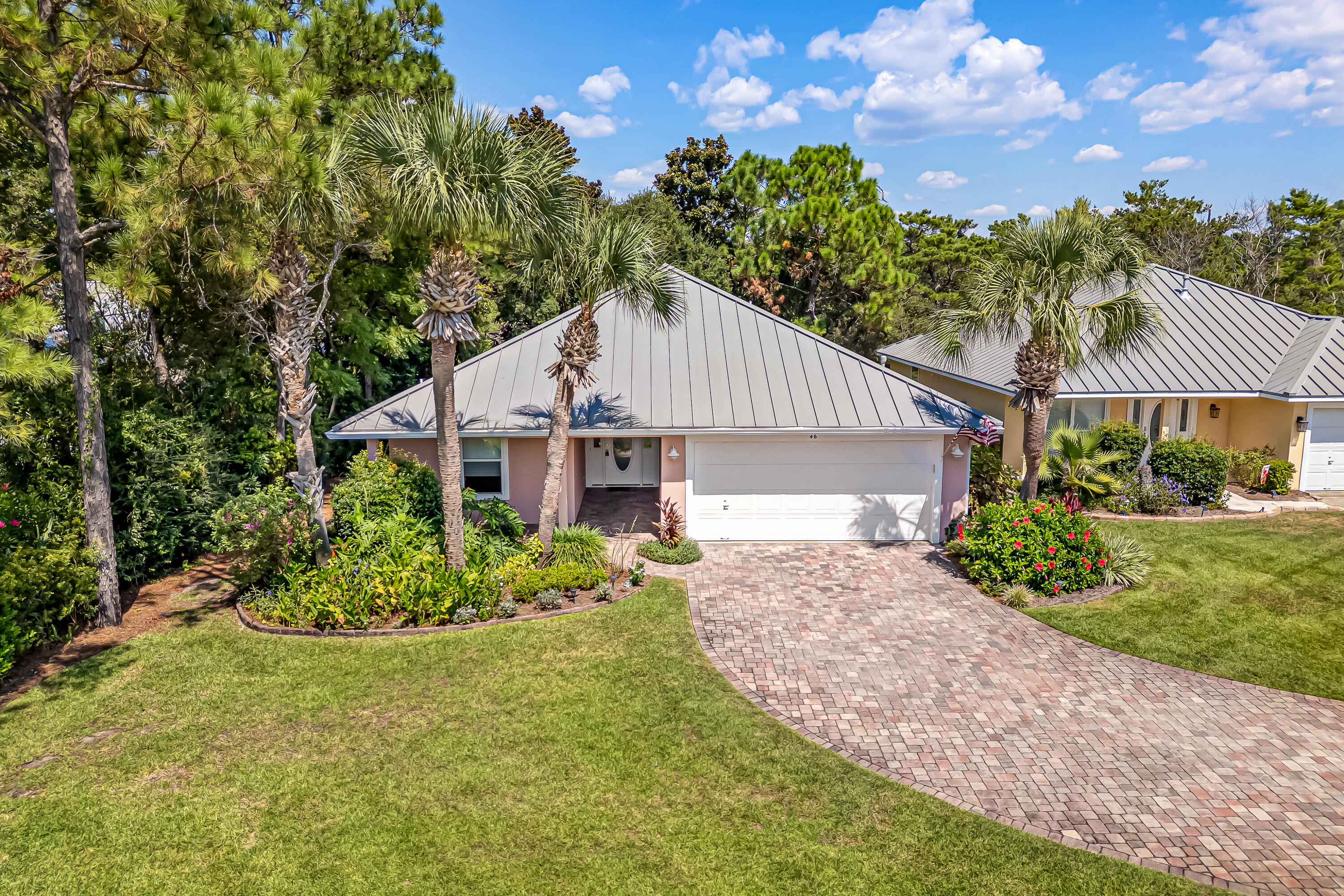 MARAVILLA COTTAGES - Residential Lease
