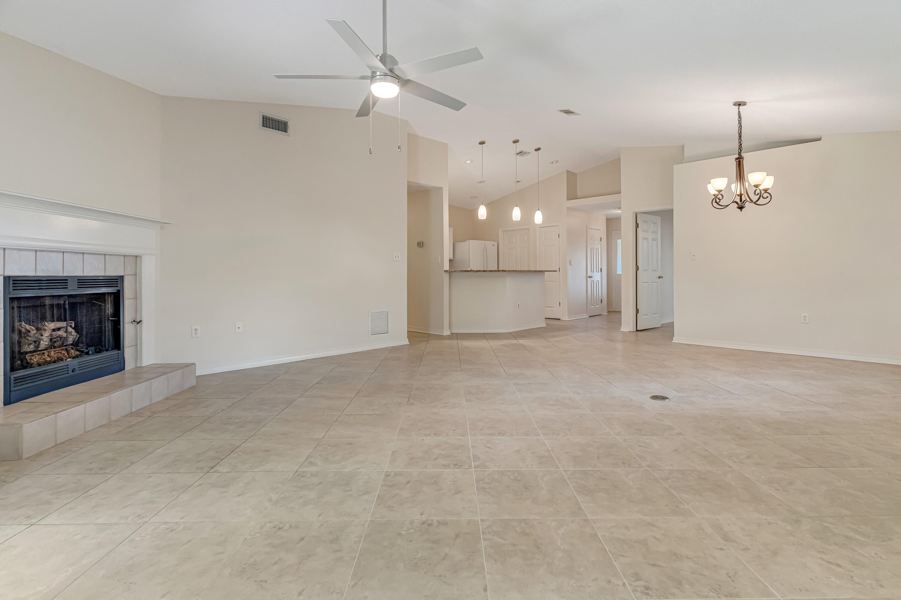 MARAVILLA COTTAGES - Residential Lease