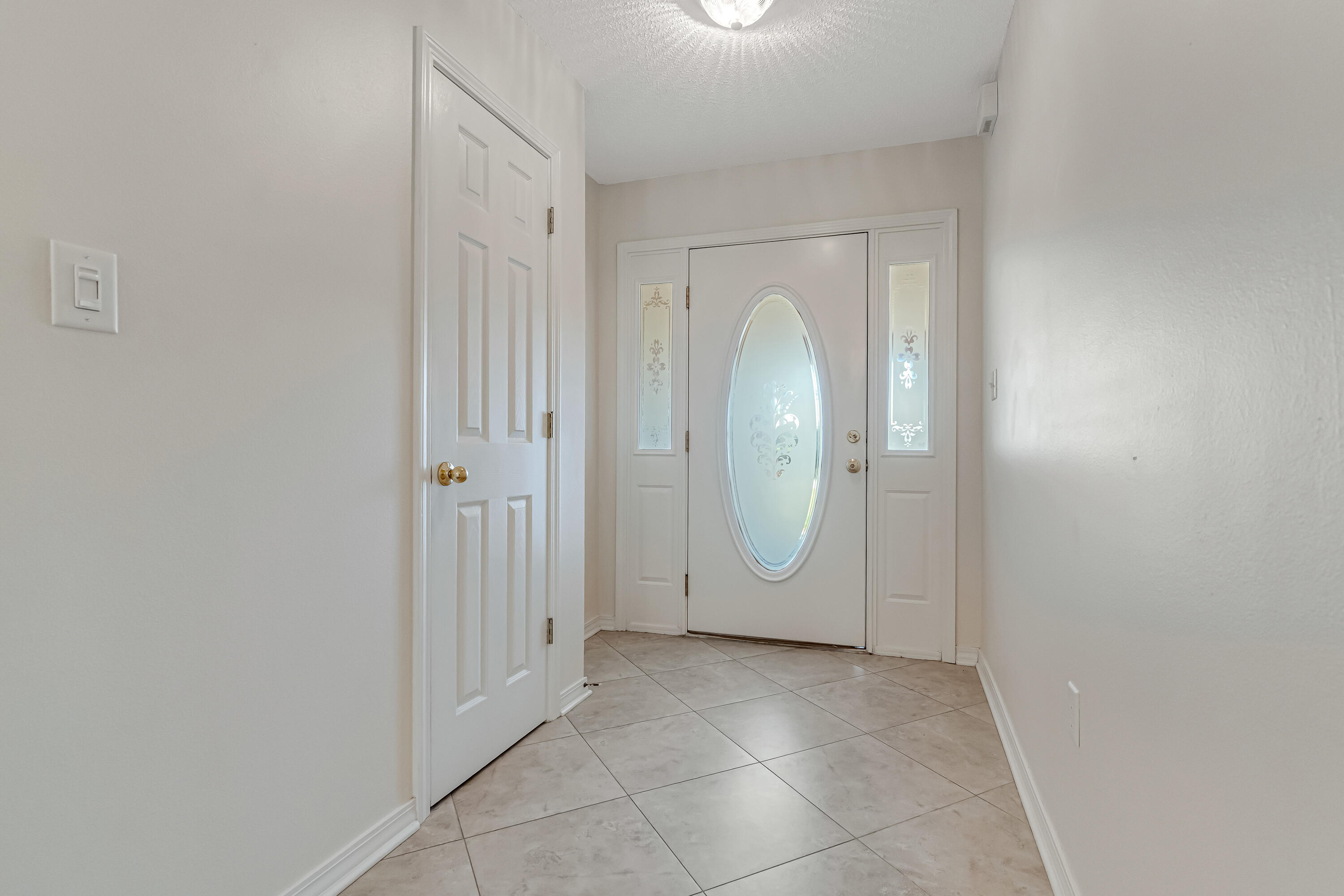 MARAVILLA COTTAGES - Residential Lease
