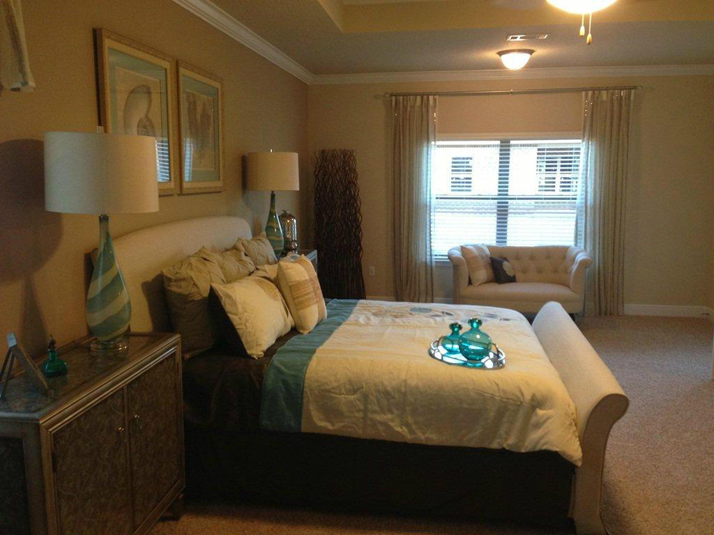 BROWNSTONE MANOR - Residential