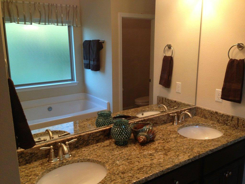 BROWNSTONE MANOR - Residential