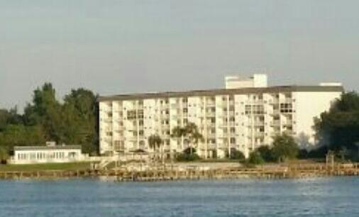 VALENCIA CONDO - Residential