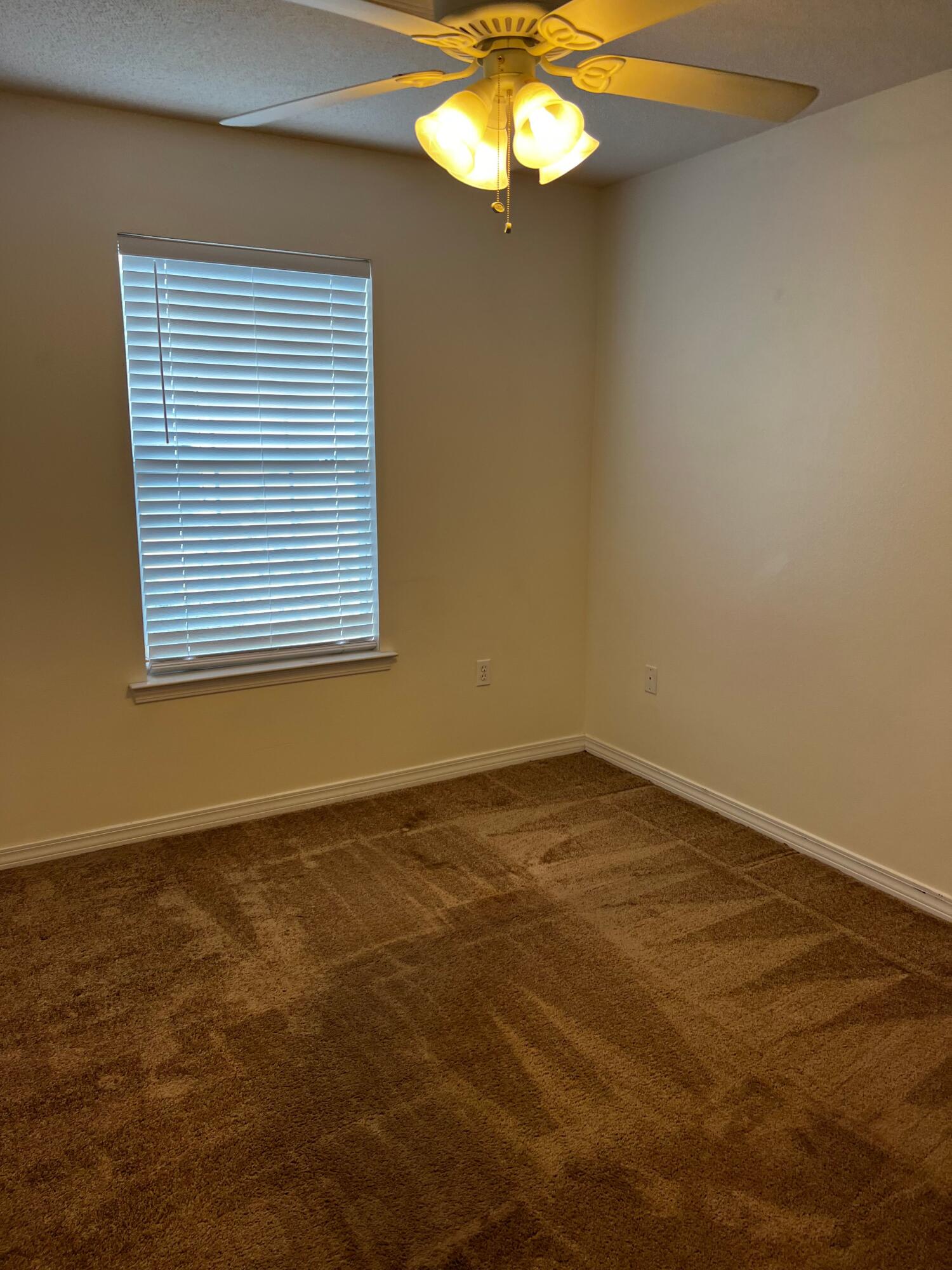 NORTH PARK T/H PH II - Residential Lease