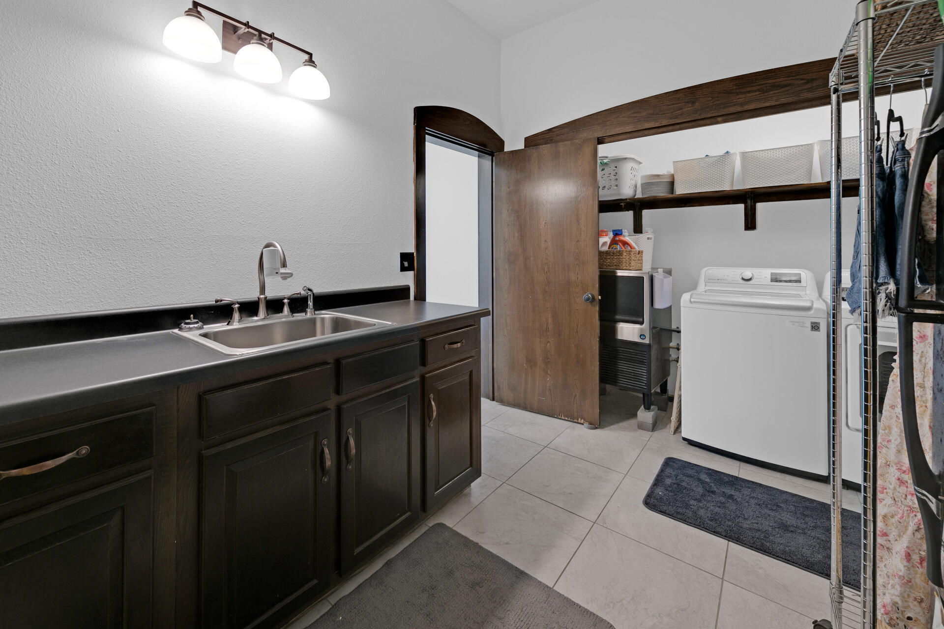FWB&MRY ESTHR WATER - Residential