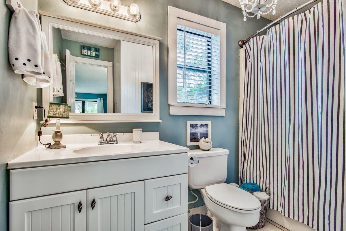 BEACHWOOD VILLAS CONDO - Residential