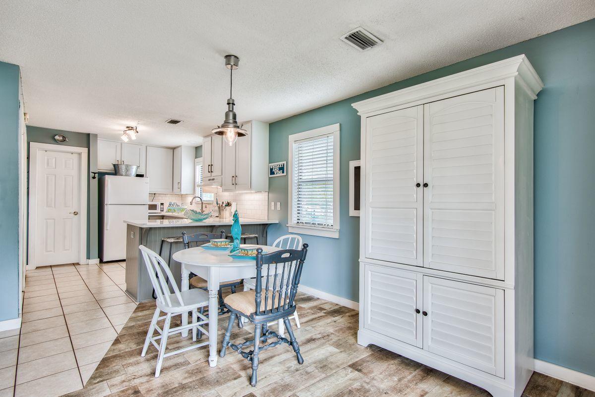 BEACHWOOD VILLAS CONDO - Residential