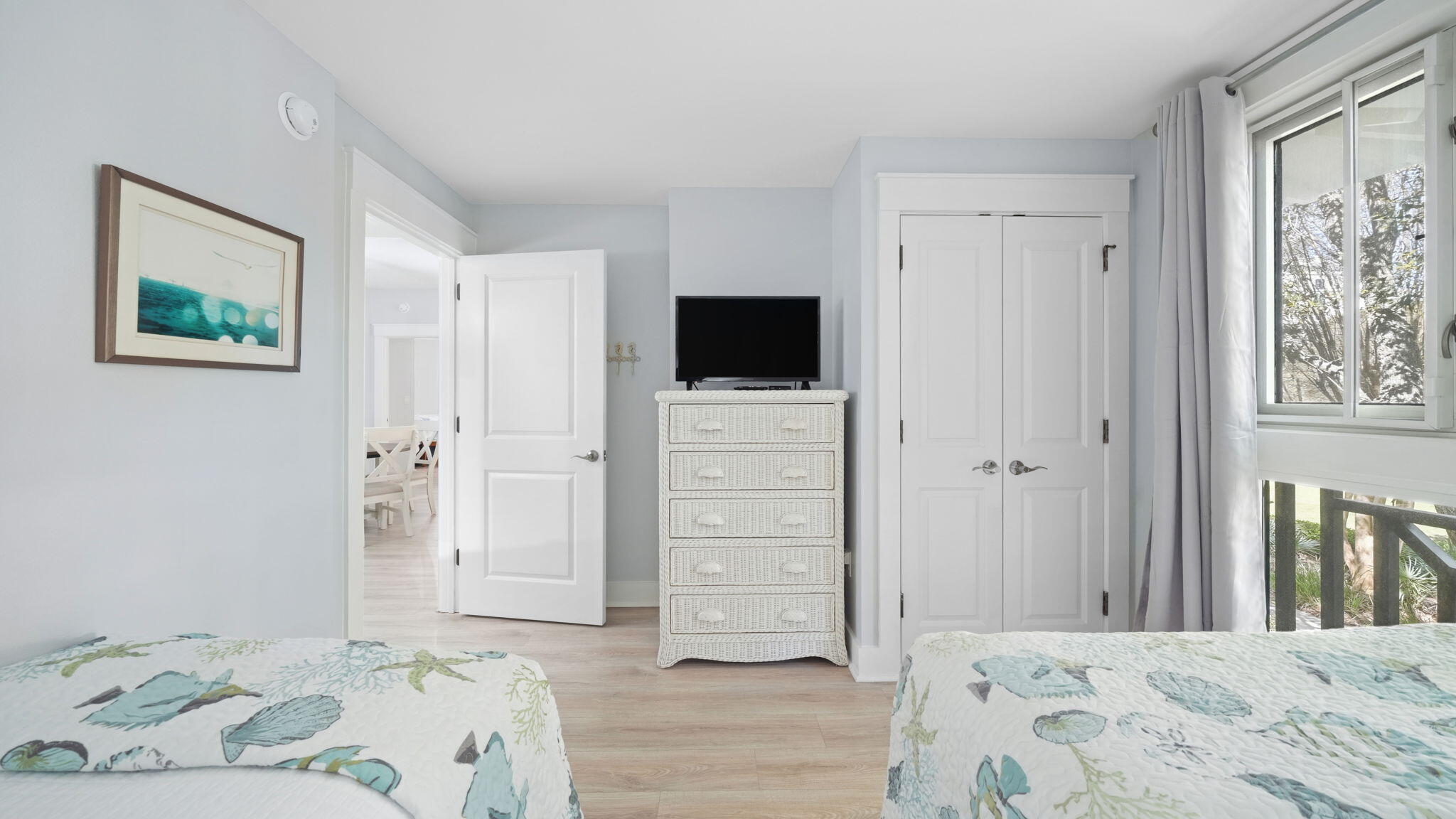 OBSERVATION POINT - Residential