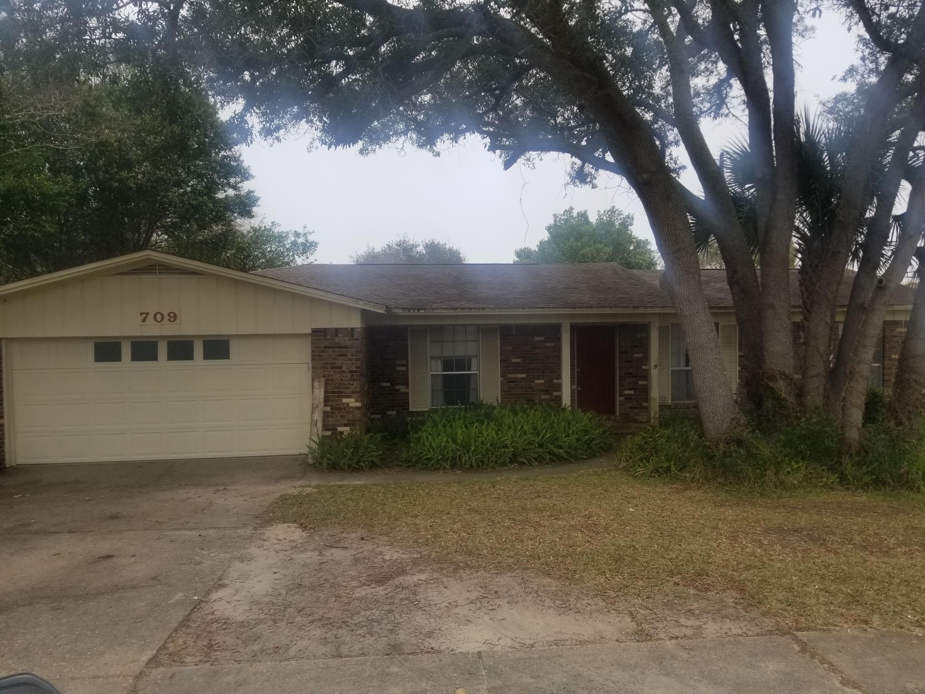 DONCASTER WOODS LOT 18 BLK B - Residential