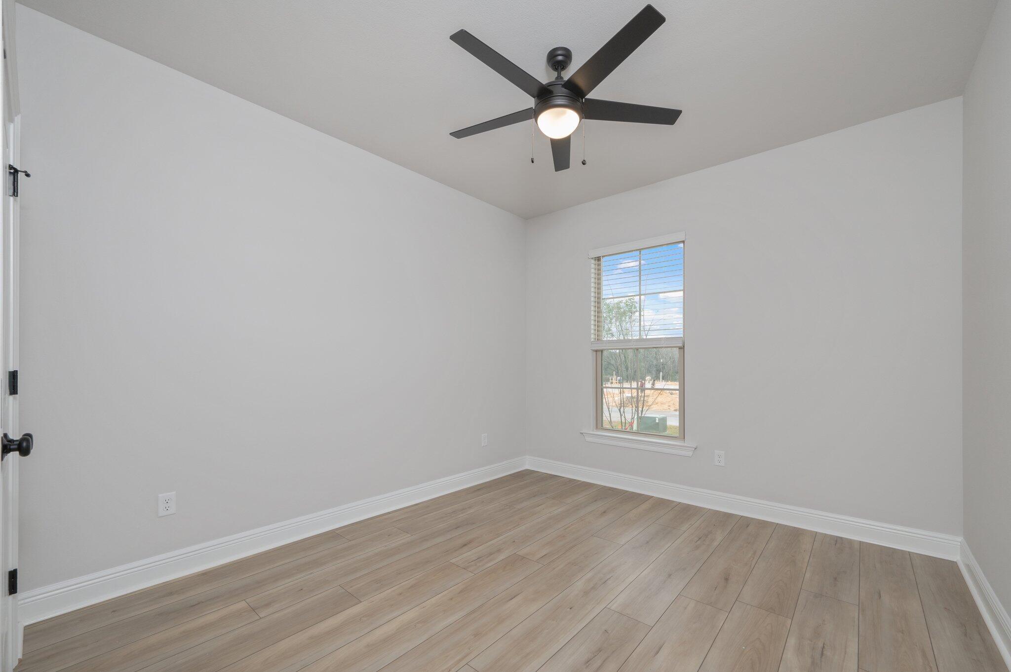 YOUNG OAKS - Residential