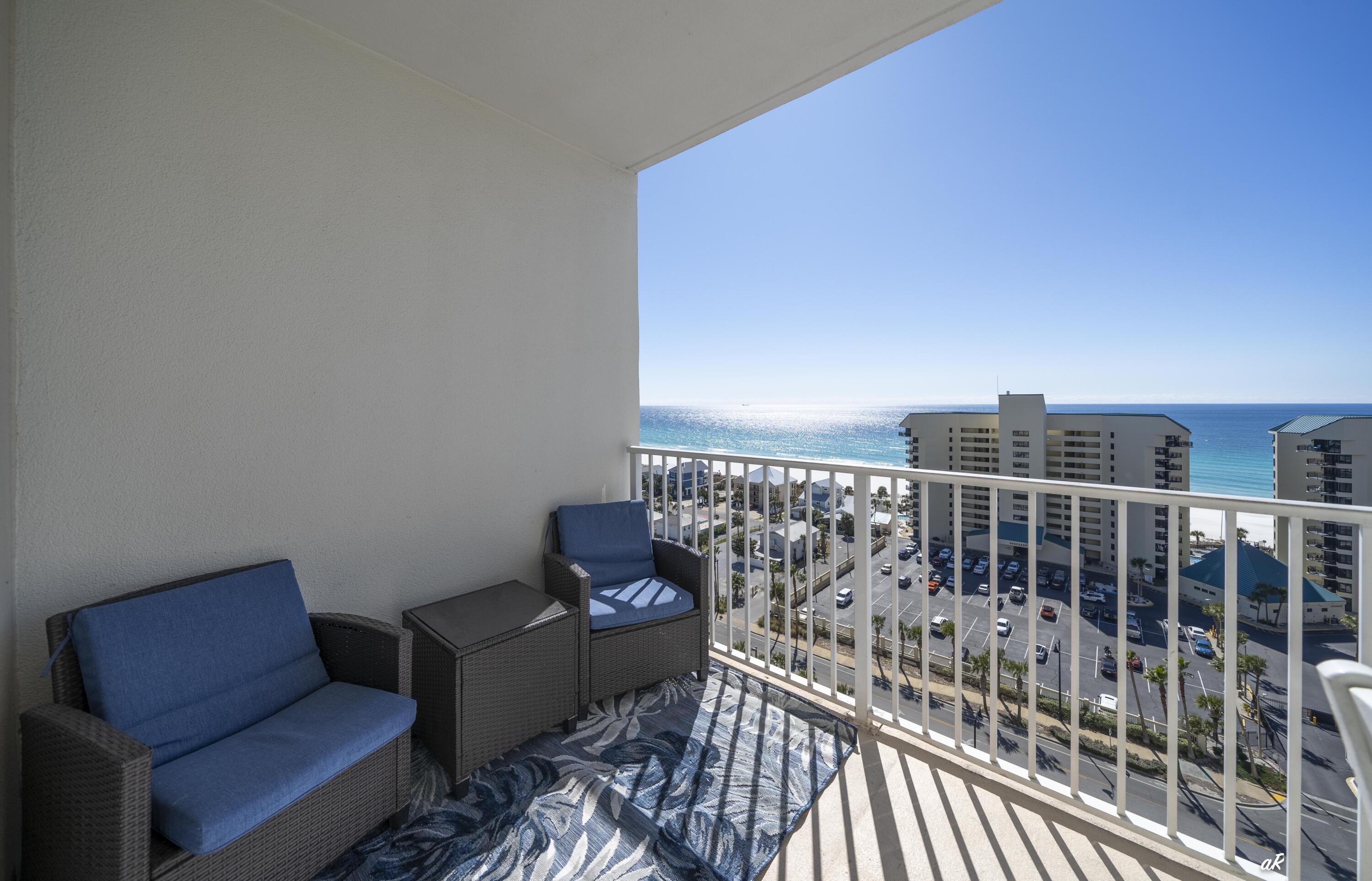 LAKETOWN WHARF BUILDING II - Residential