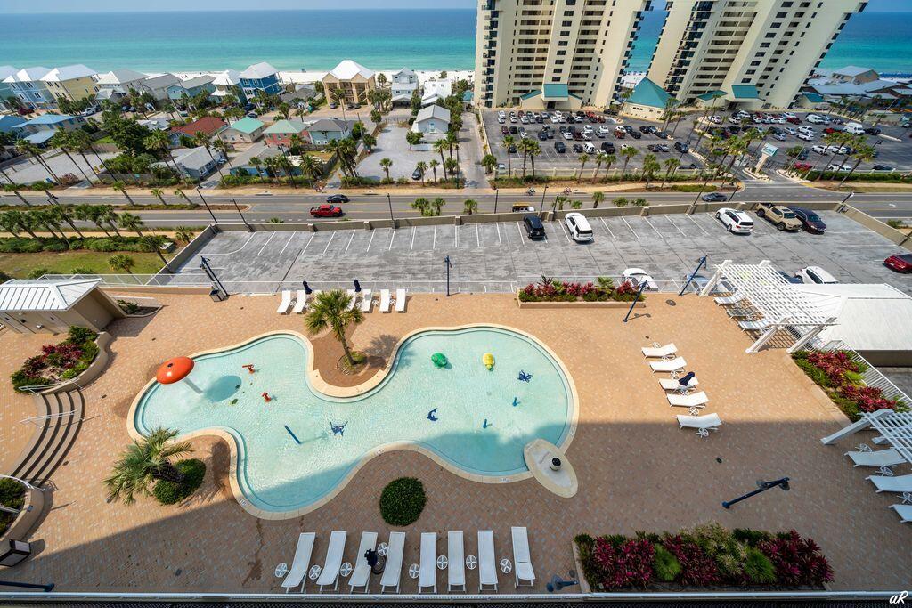 LAKETOWN WHARF BUILDING II - Residential