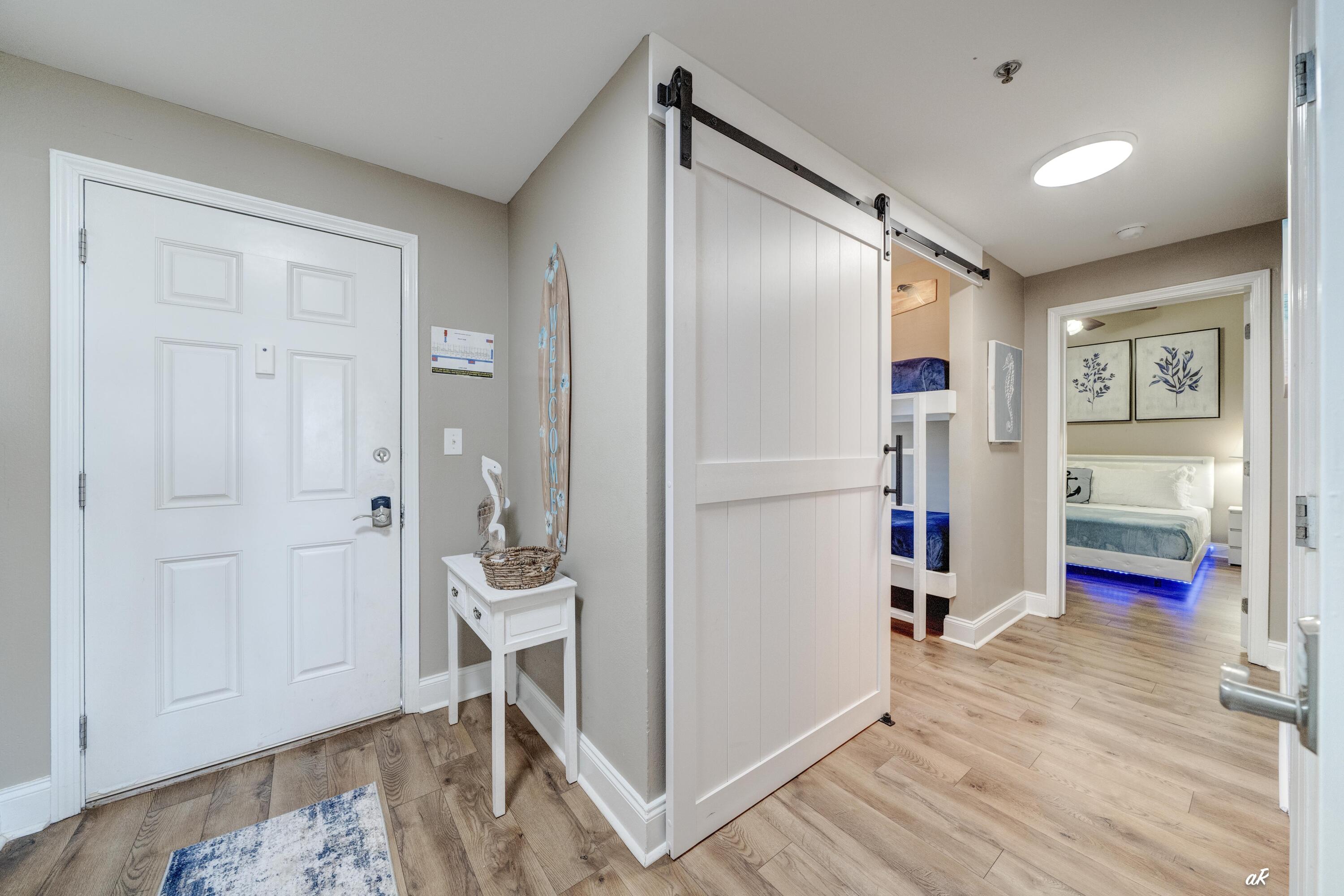 LAKETOWN WHARF BUILDING II - Residential