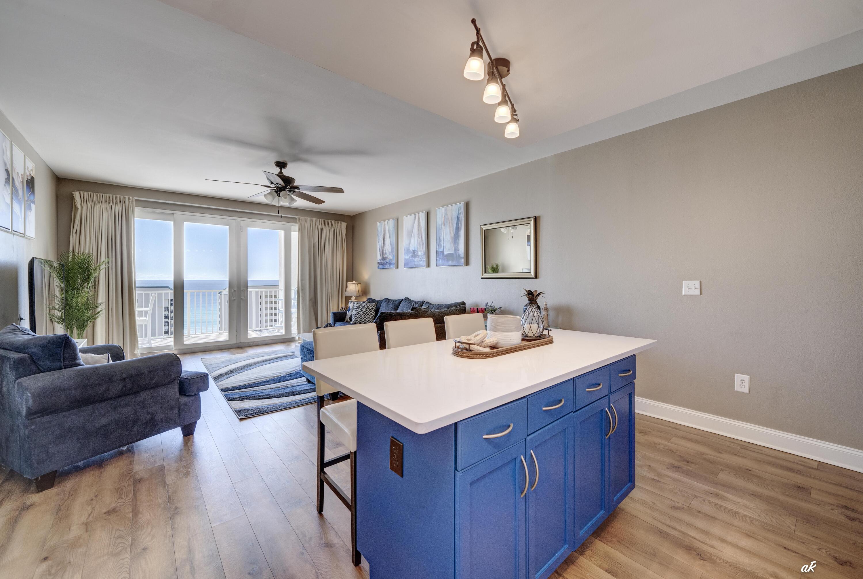 LAKETOWN WHARF BUILDING II - Residential