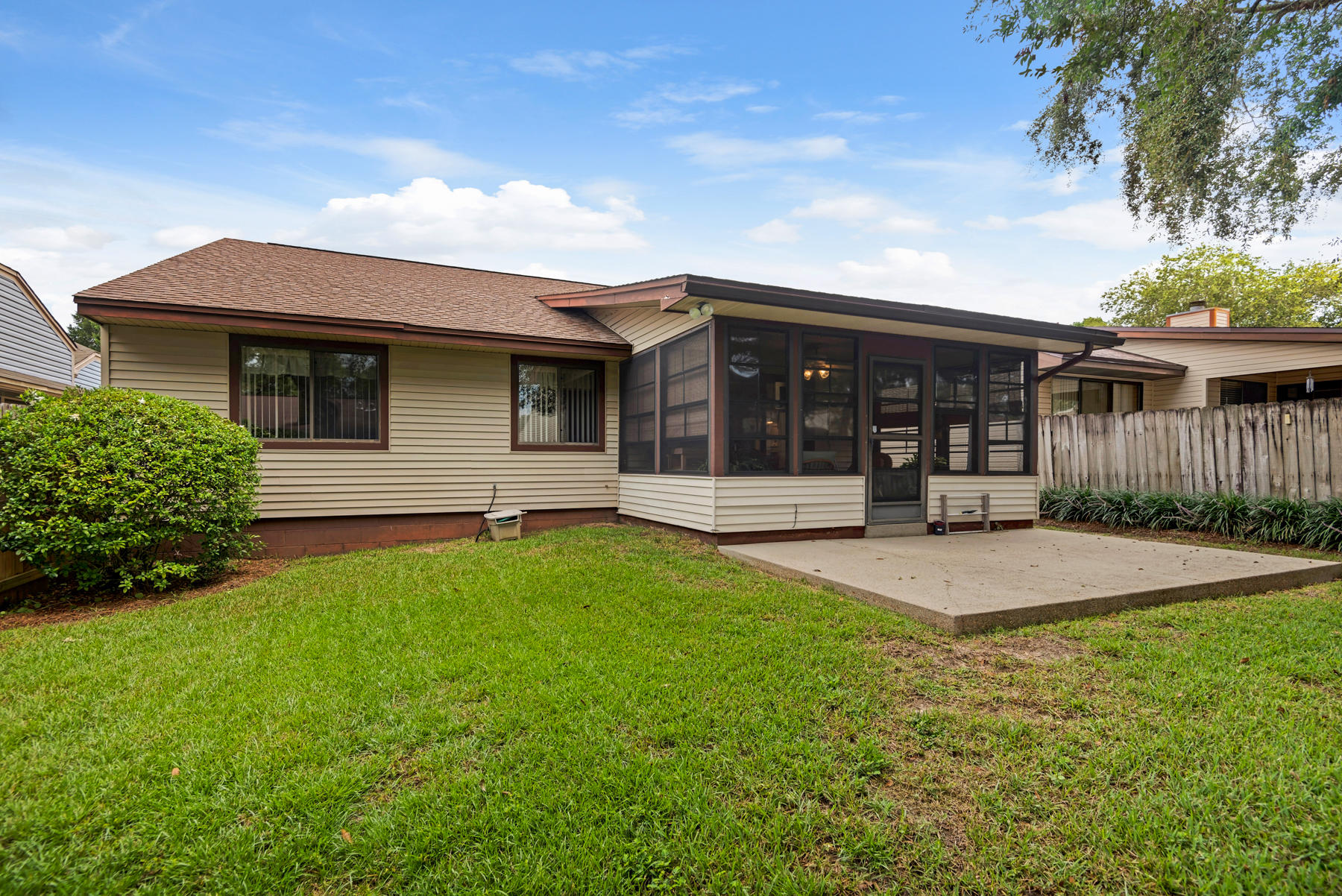 CEDAR RIDGE - Residential