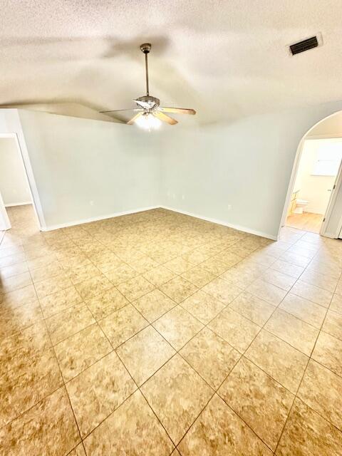 NAVARRE S/D 2ND ADDN - Residential Lease